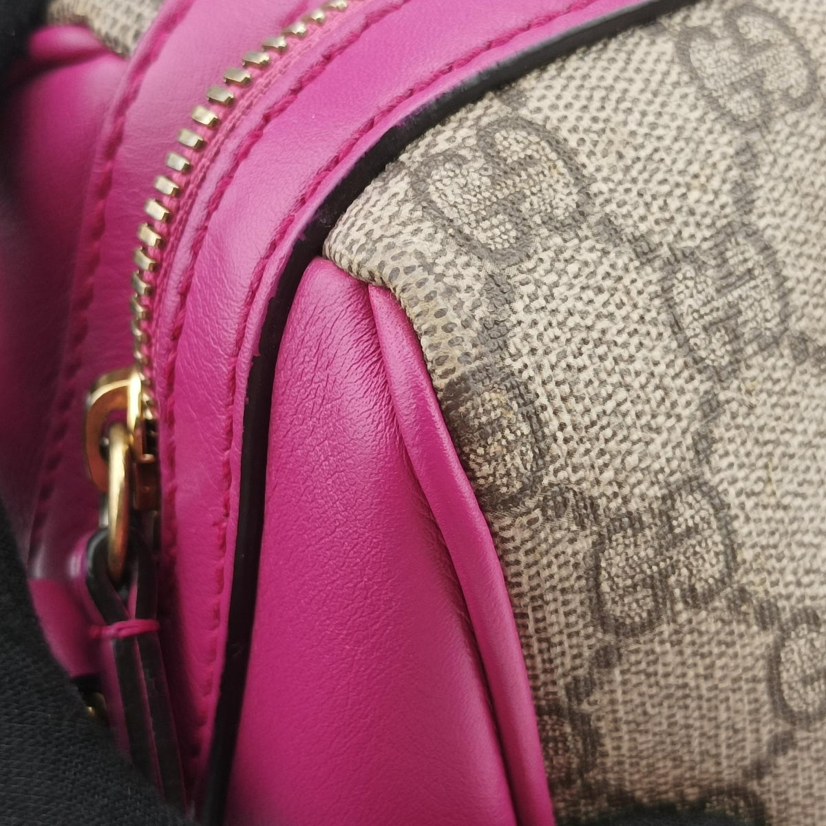 Secondhand Gucci GG SUPREME beige×red×pink PVC coated canvas×Leather 409529 shoulderbag | stylenewstar