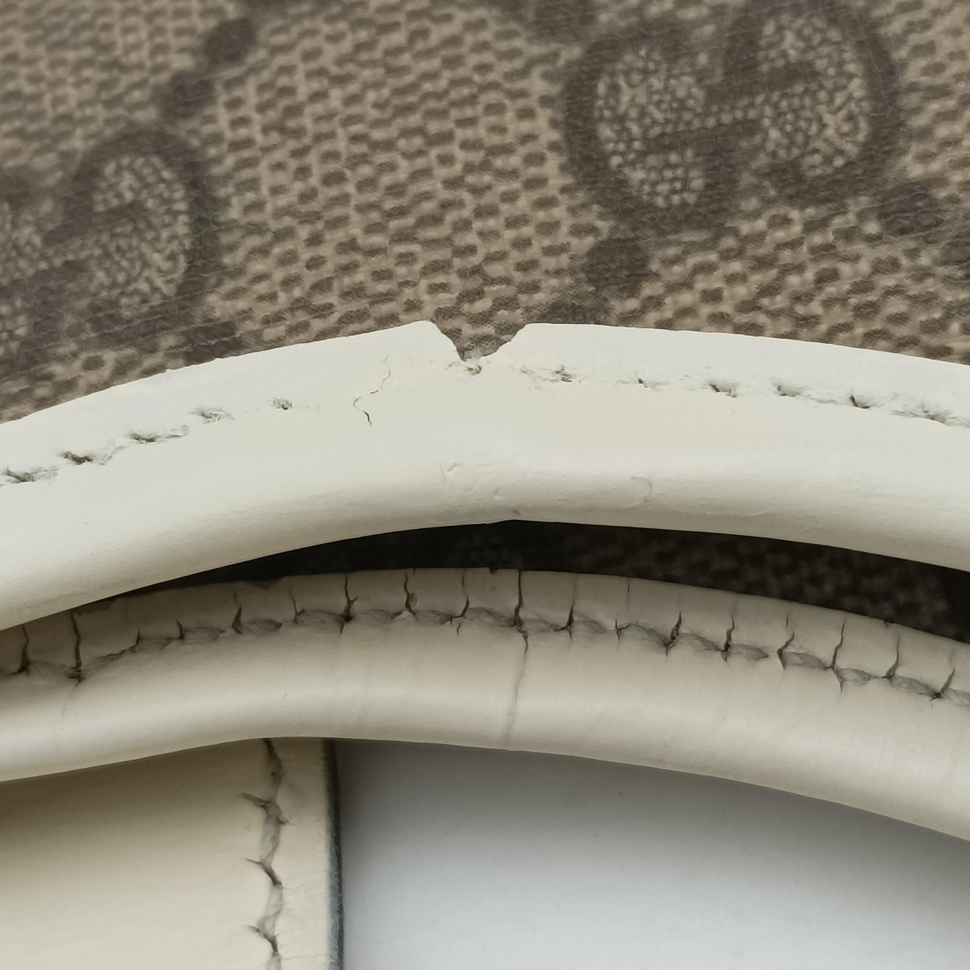 Pre-owned Gucci New Jackie Brown×White PVC coated canvas×Leather 203494 handbag | stylenewstar