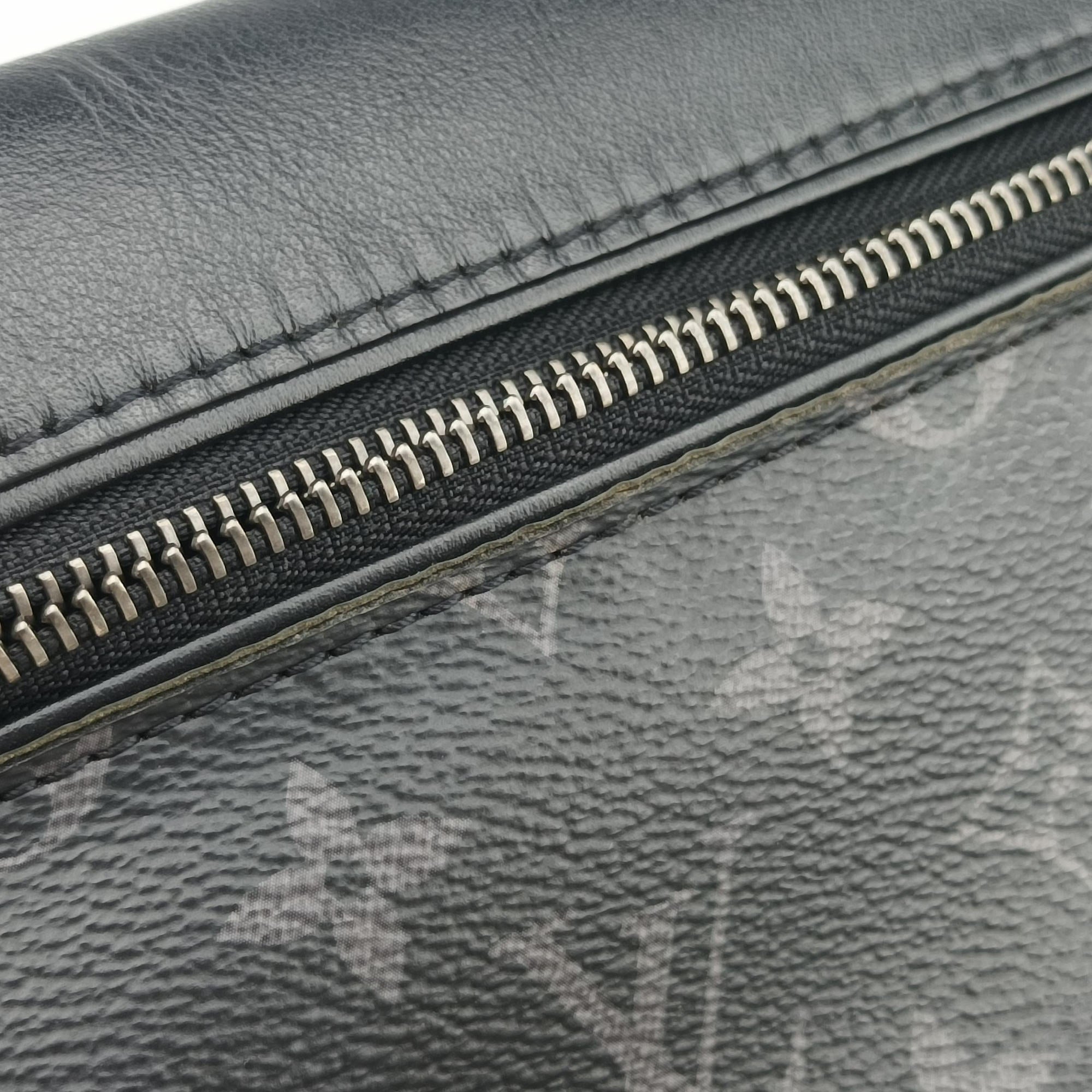 Pre-owned Louis Vuitton Discovery Bum Bag Black Monogram eclipse M44336 bum bag/waist bag | stylenewstar