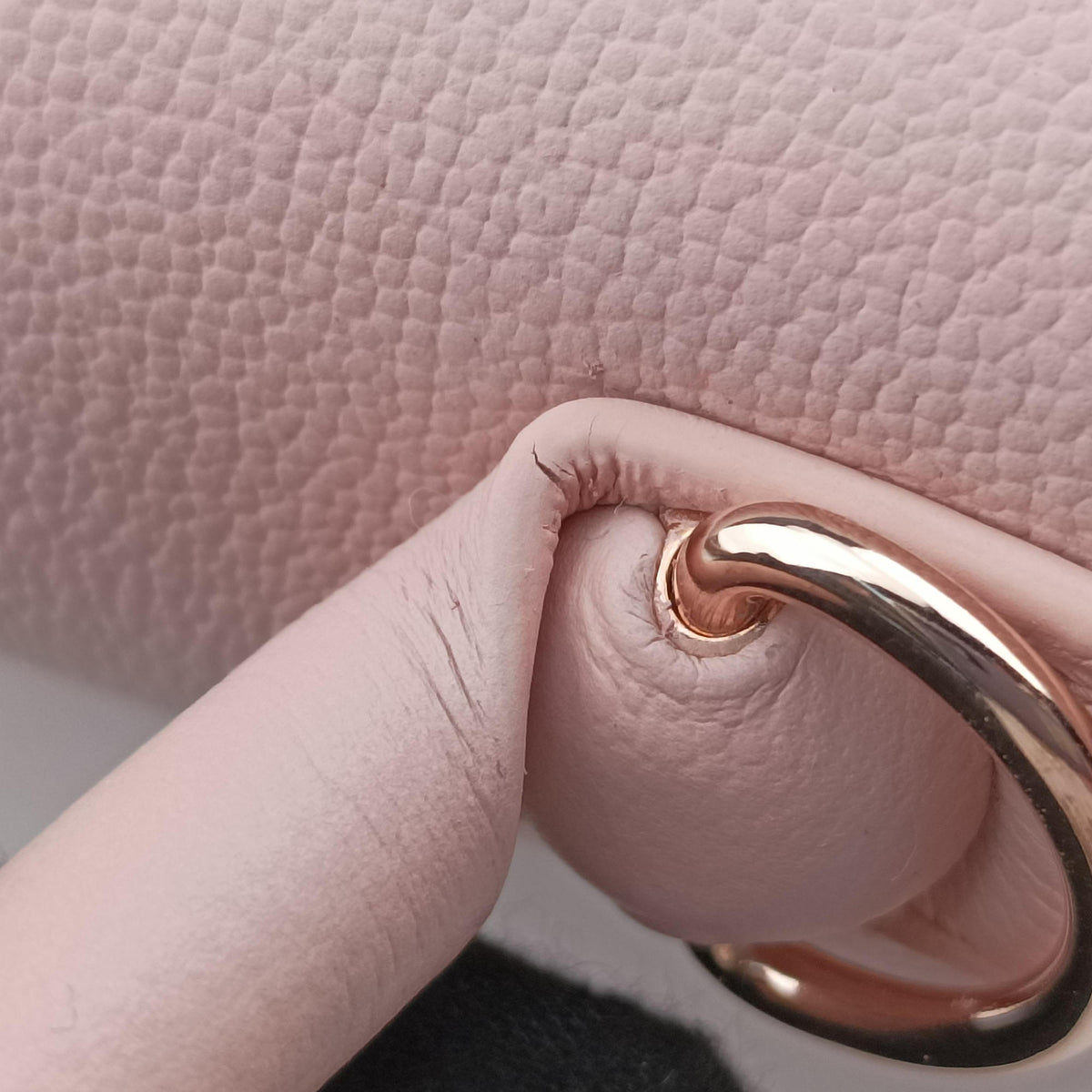 Secondhand Delvaux Brillant Pink Leather  shoulderbag | stylenewstar
