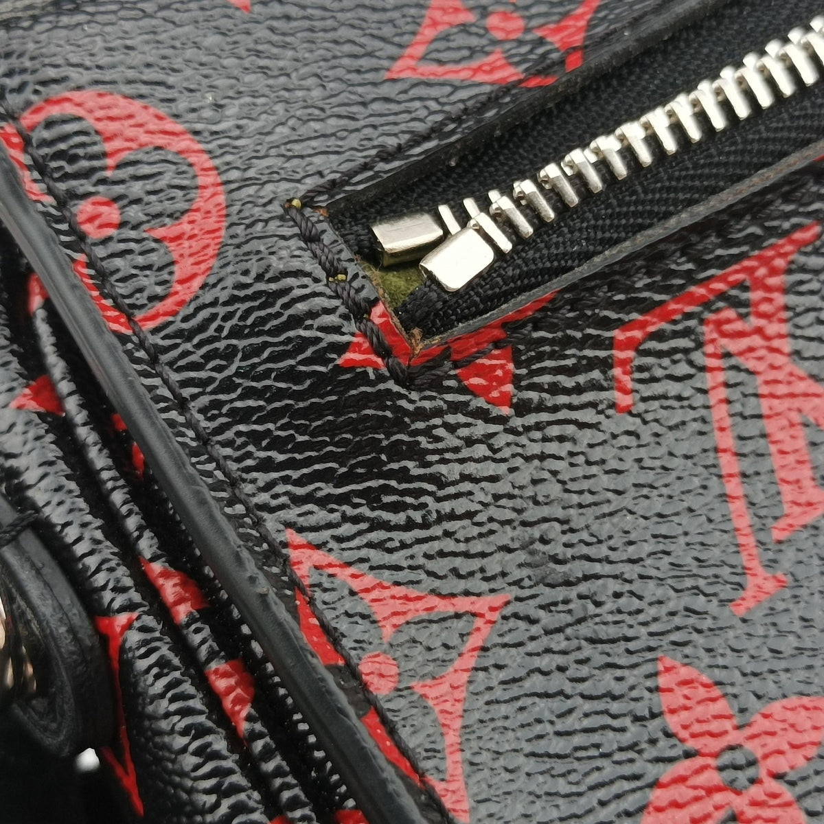 Pre-owned Louis Vuitton Pochette Metis MM Noir×ROUGE Monogram Infrarouge M41462 shoulderbag | stylenewstar