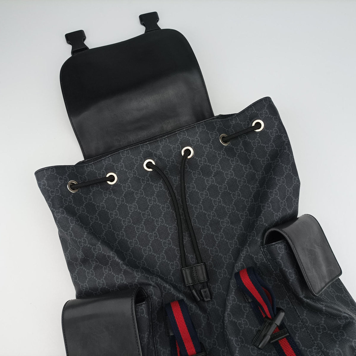 Pre-owned Gucci GG Supreme Black x Gray PVC coated canvas×leather 495563 backpack/rucksack | stylenewstar