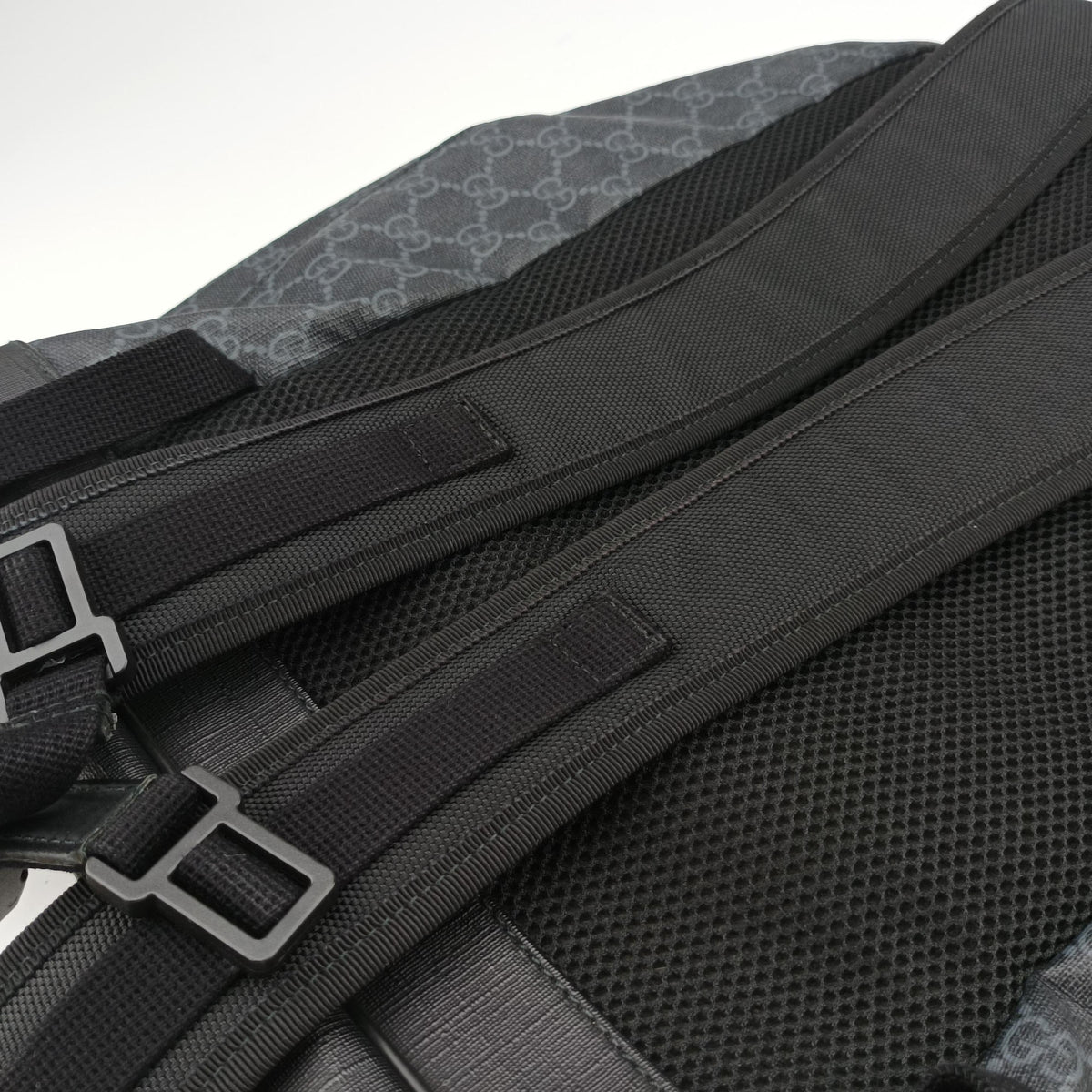 Pre-owned Gucci GG Supreme Black x Gray PVC coated canvas×leather 495563 backpack/rucksack | stylenewstar