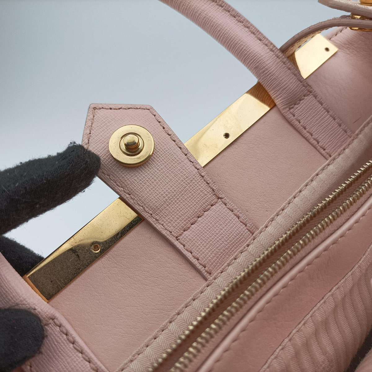 Pre-owned Fendi Petite 2 JOURS Pink Leather 8BH253 shoulderbag | stylenewstar