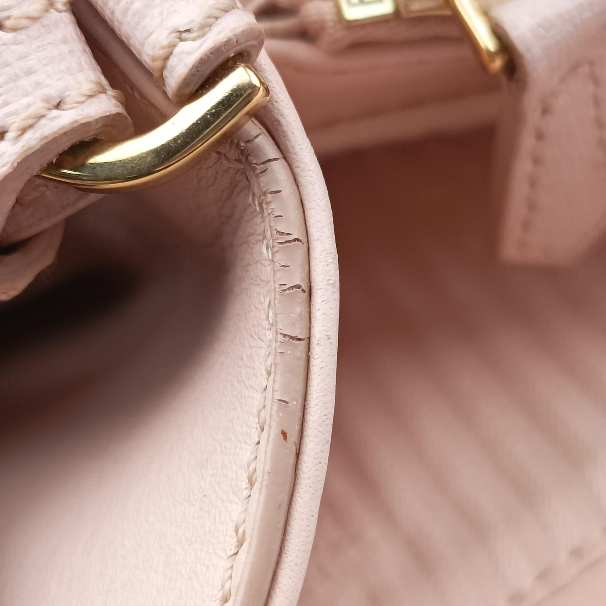 Pre-owned Fendi Petite 2 JOURS Pink Leather 8BH253 shoulderbag | stylenewstar