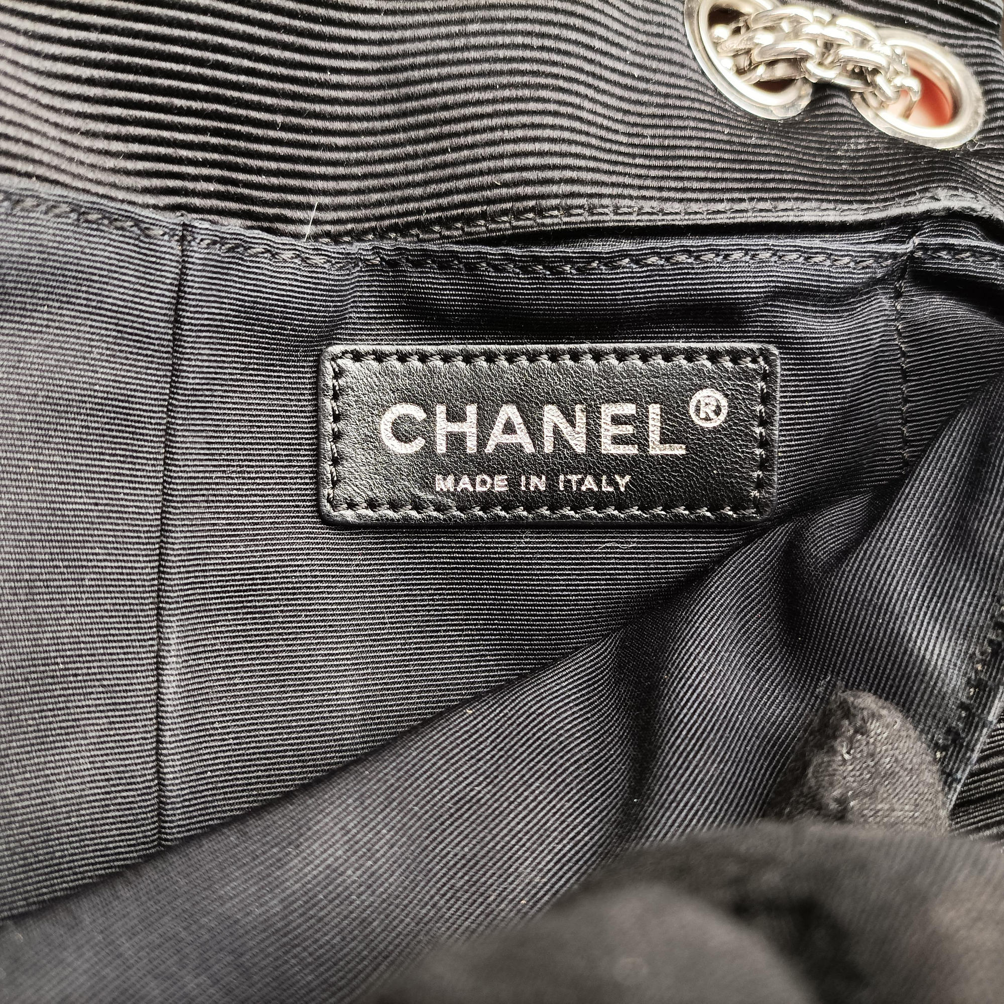 Pre-owned Chanel Matelasse 2.55 Black × Beige Fabric A46019 shoulderbag | stylenewstar