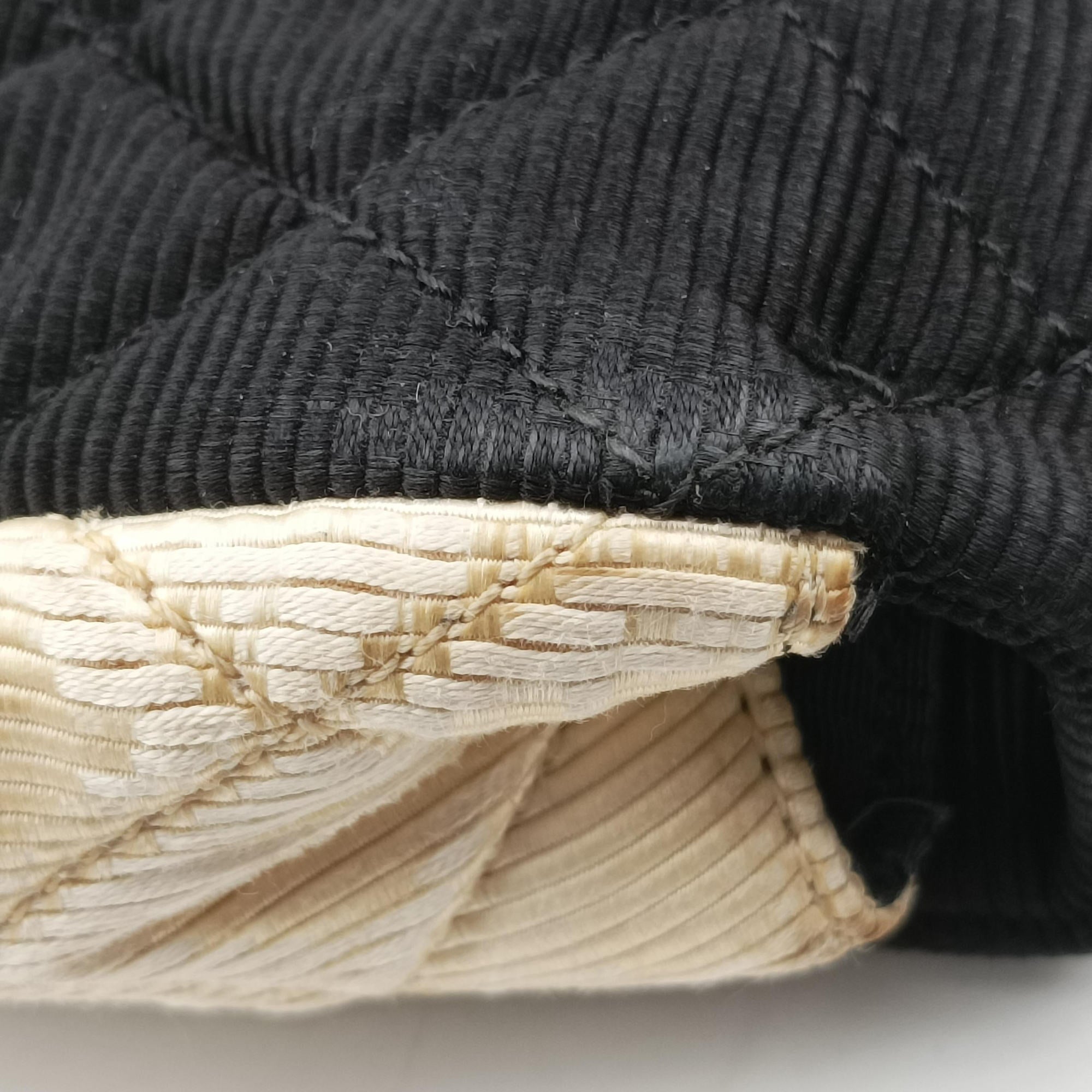 Pre-owned Chanel Matelasse 2.55 Black × Beige Fabric A46019 shoulderbag | stylenewstar