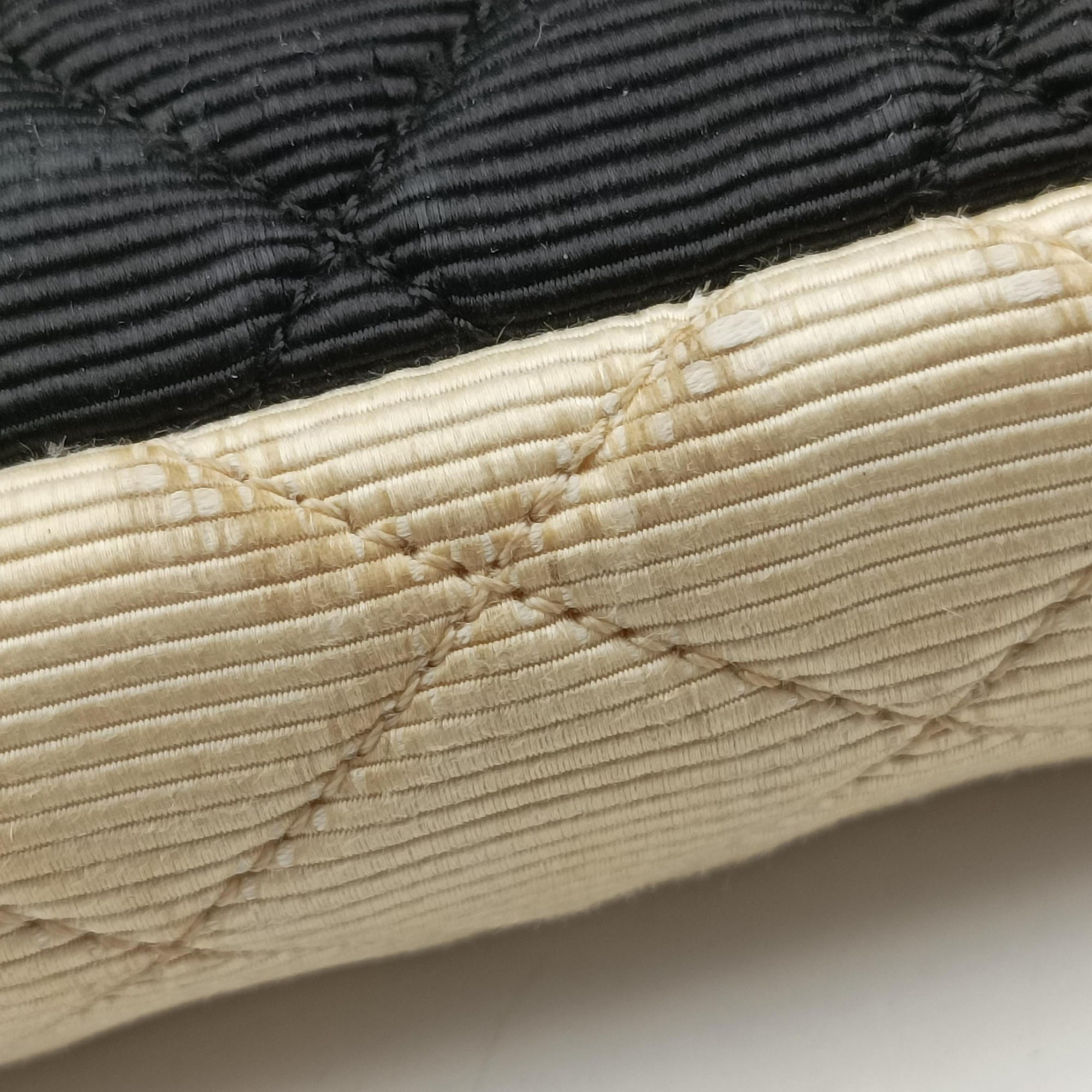 Pre-owned Chanel Matelasse 2.55 Black × Beige Fabric A46019 shoulderbag | stylenewstar