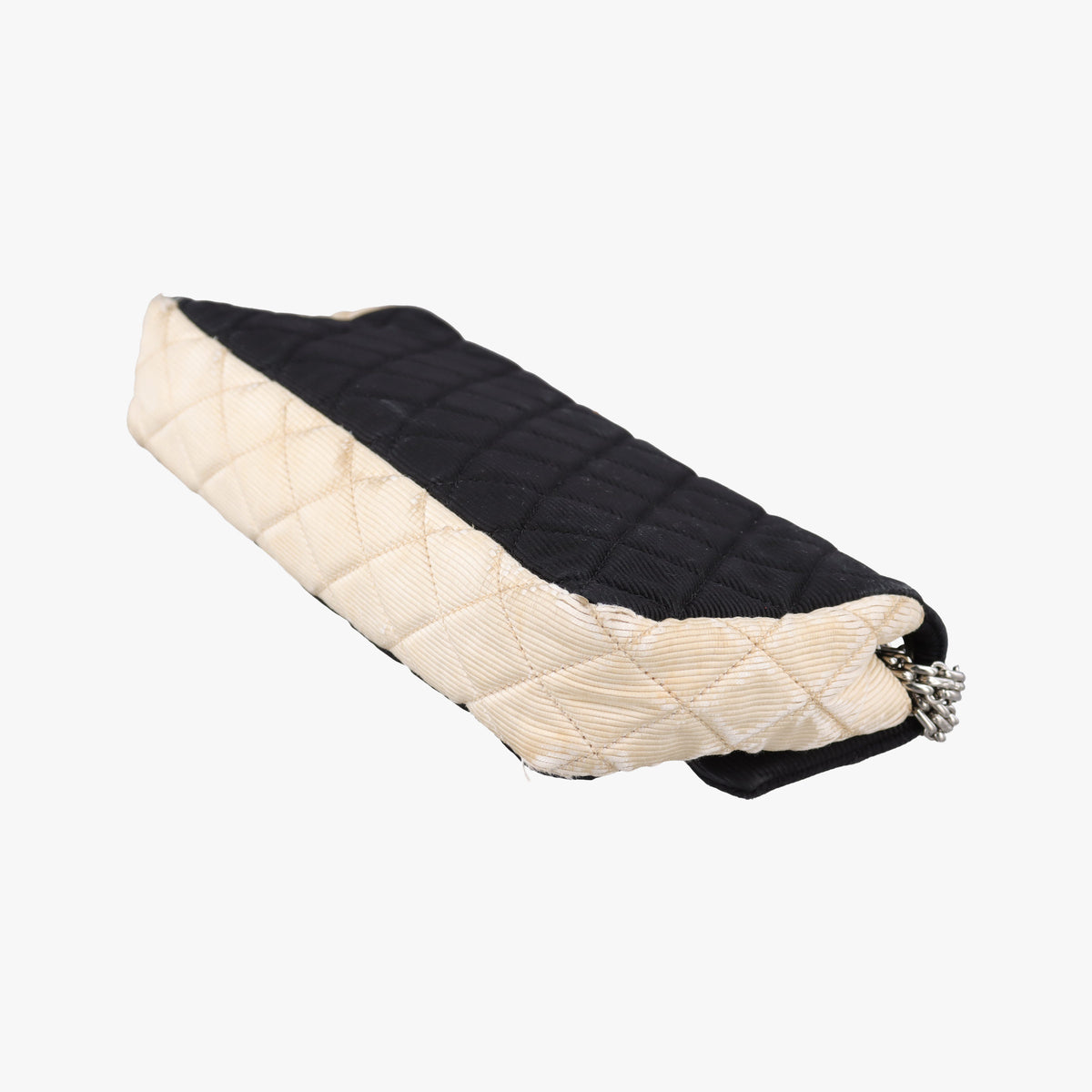 Pre-owned Chanel Matelasse 2.55 Black × Beige Fabric A46019 shoulderbag | stylenewstar