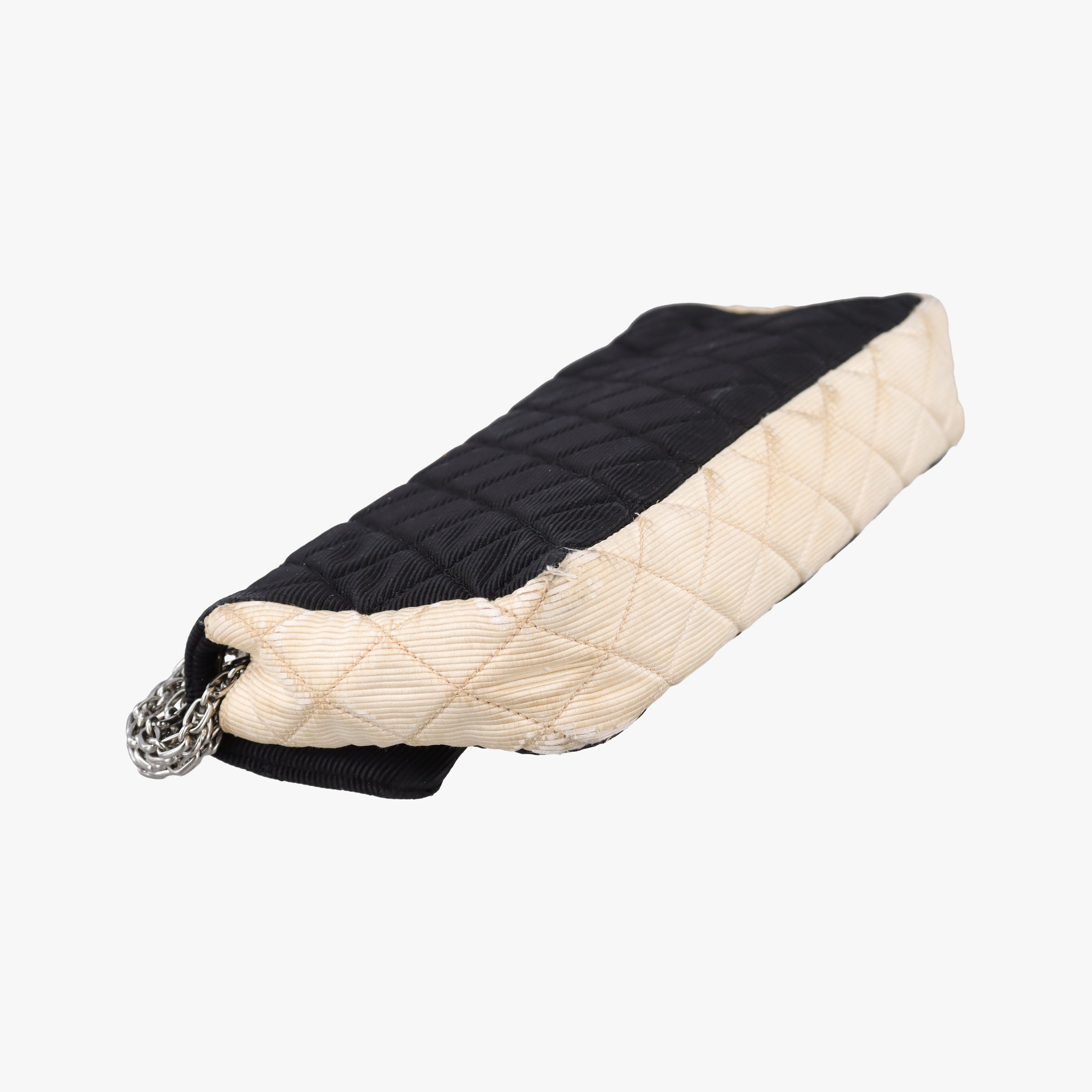 Pre-owned Chanel Matelasse 2.55 Black × Beige Fabric A46019 shoulderbag | stylenewstar