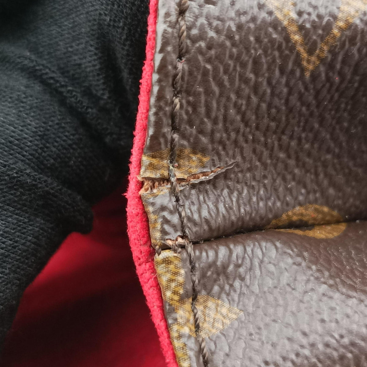 Vintage Louis Vuitton SAINT MICHEL Brown×COQUELICOT Monogram Canvas×epi M44031 shoulderbag | stylenewstar