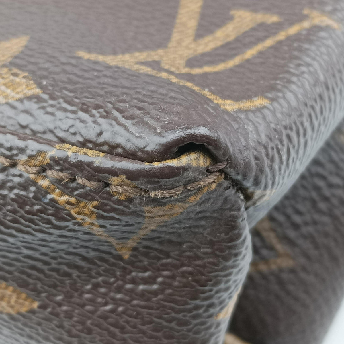 Vintage Louis Vuitton SAINT MICHEL Brown×COQUELICOT Monogram Canvas×epi M44031 shoulderbag | stylenewstar