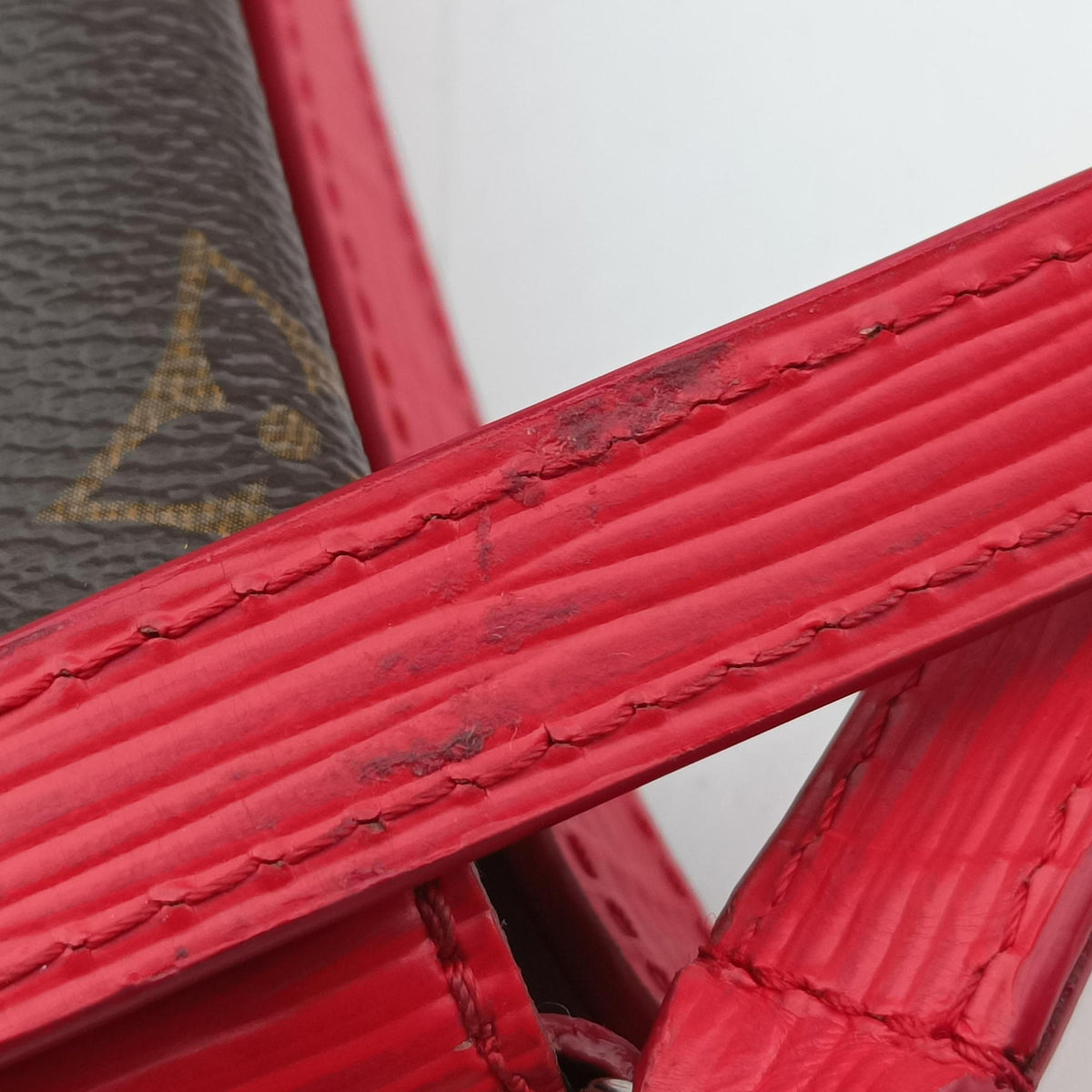 Vintage Louis Vuitton SAINT MICHEL Brown×COQUELICOT Monogram Canvas×epi M44031 shoulderbag | stylenewstar