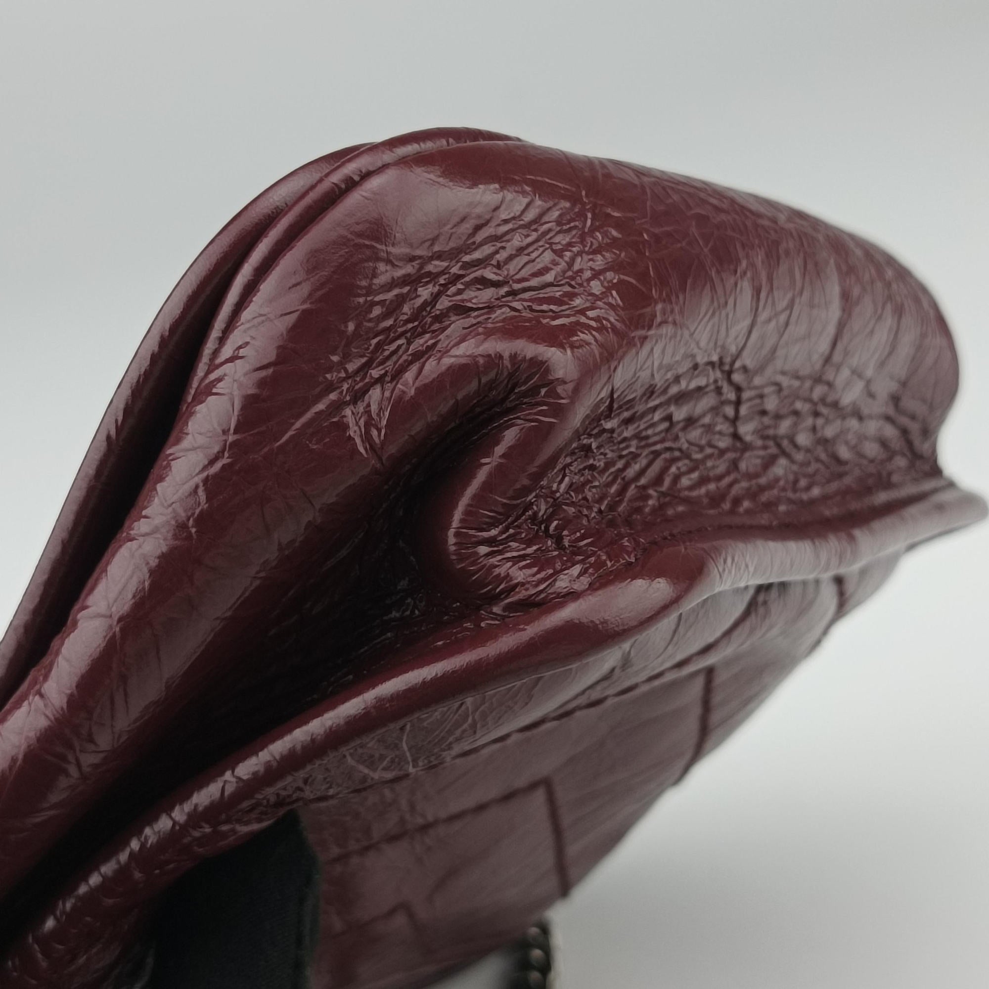 Pre-owned Yves Saint Laurent Niki Burgundy Leather 583103 shoulderbag | stylenewstar