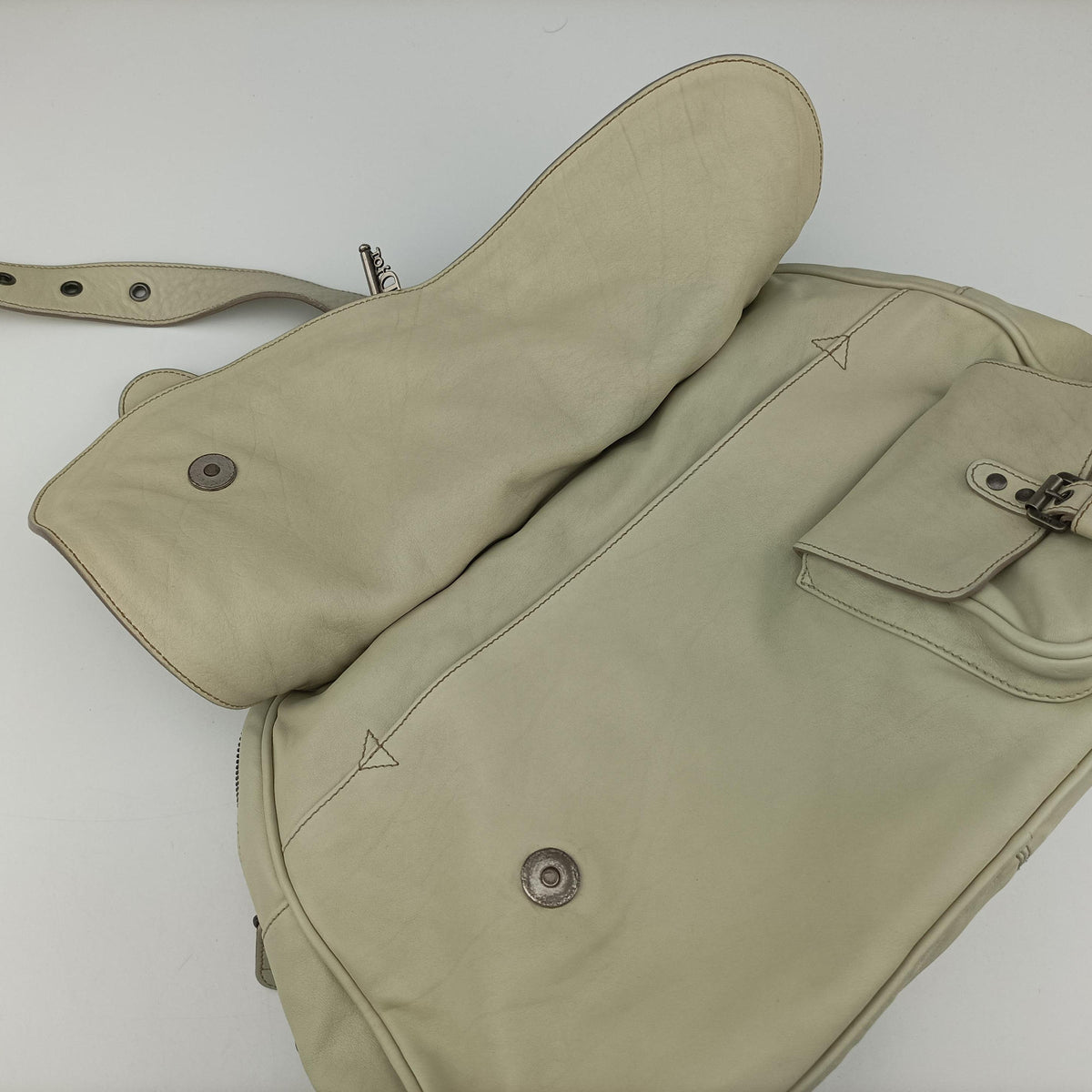 Secondhand Christian Dior Gaucho White Leather  shoulderbag | stylenewstar