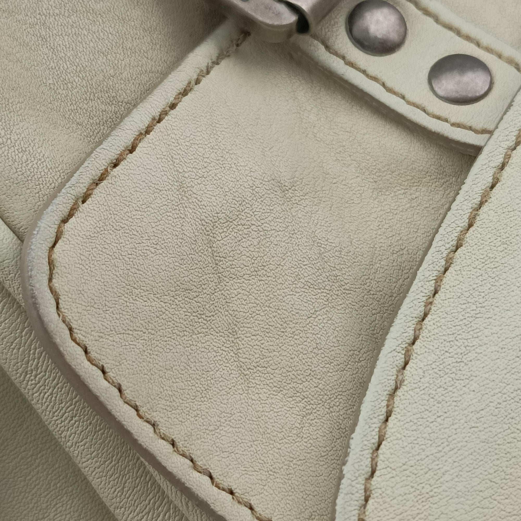 Secondhand Christian Dior Gaucho White Leather  shoulderbag | stylenewstar