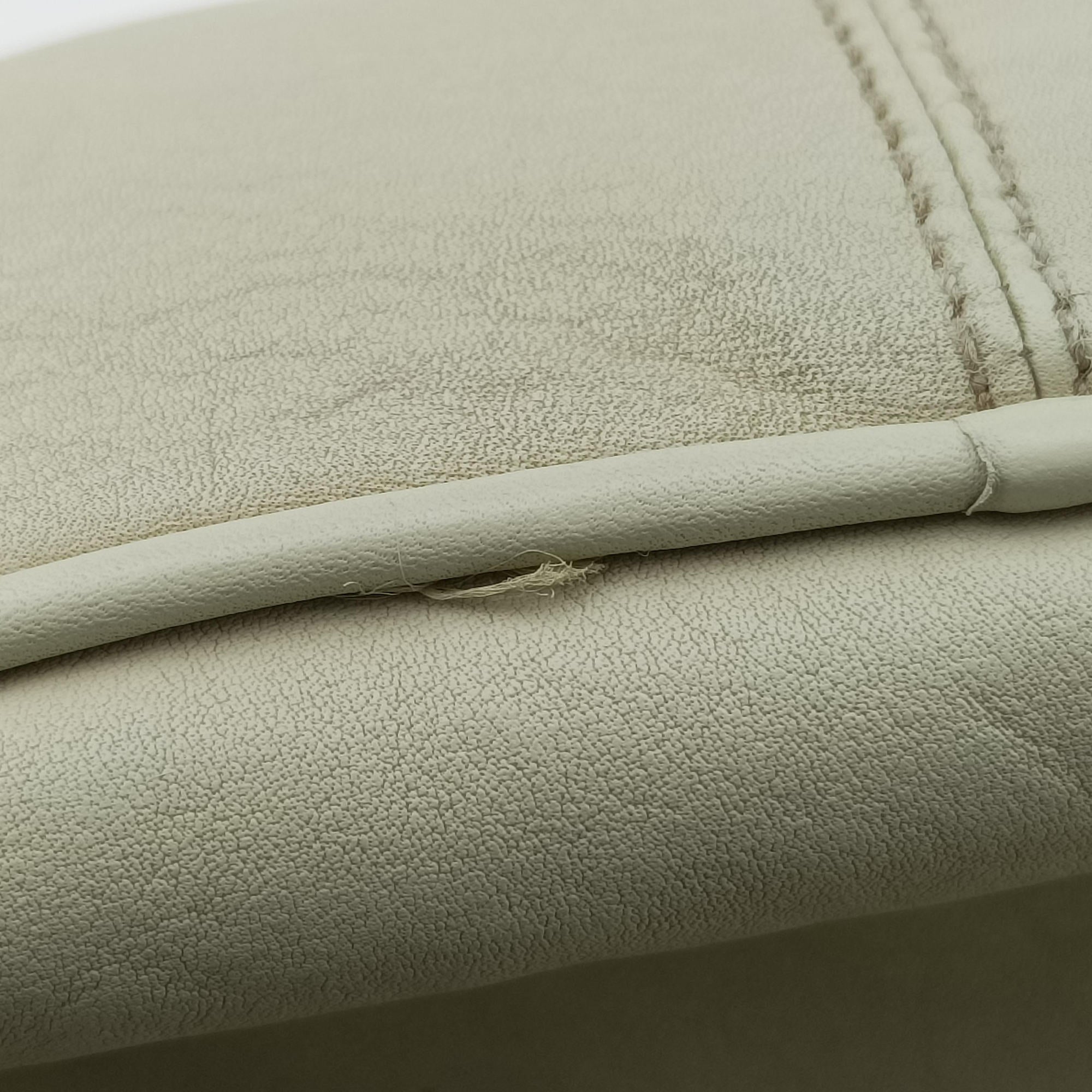 Secondhand Christian Dior Gaucho White Leather  shoulderbag | stylenewstar