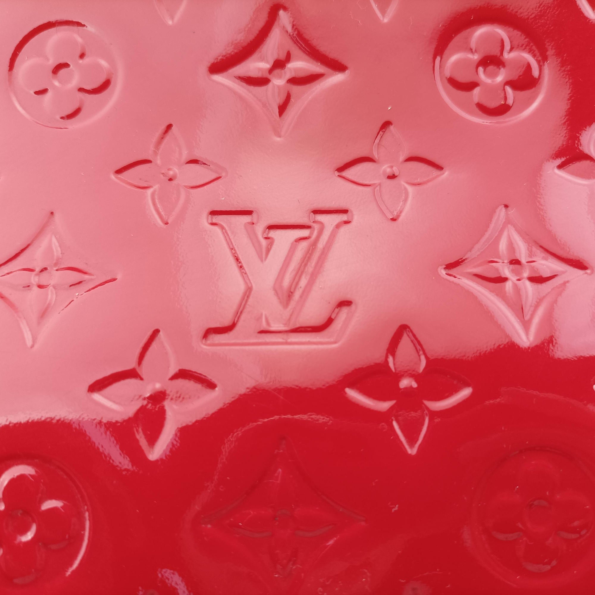Pre-owned Louis Vuitton Alma PM pomme d'amour Vernis M90096 handbag | stylenewstar