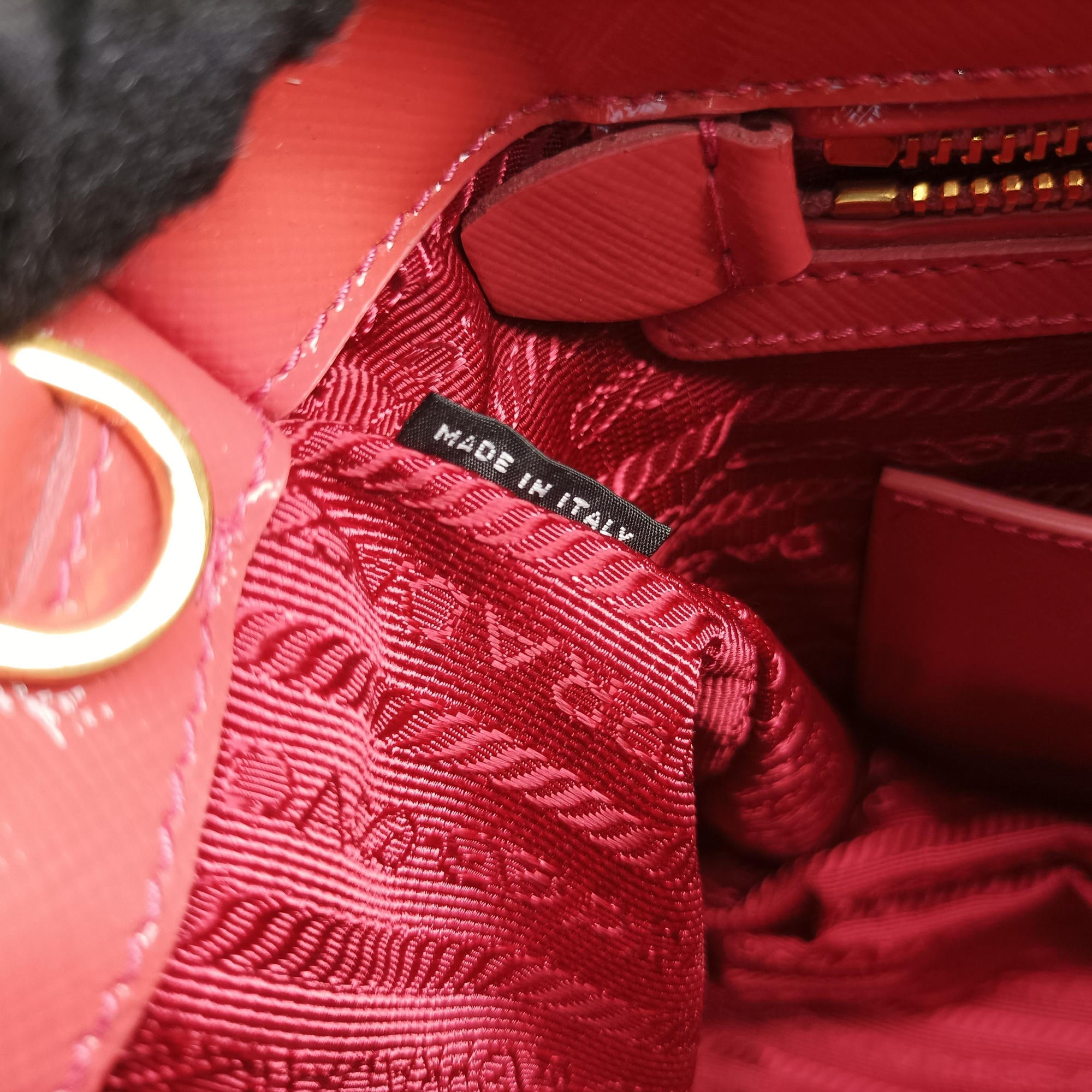 Pre-owned Prada Galleria Front Pocket Orange Patent BN2674 shoulderbag | stylenewstar