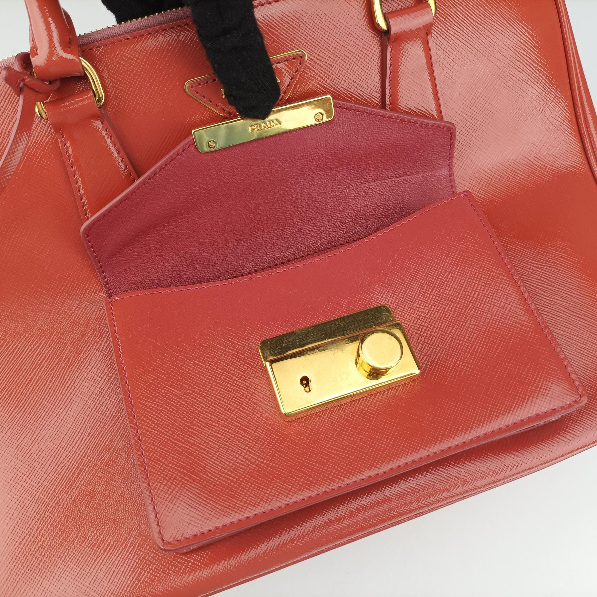 Pre-owned Prada Galleria Front Pocket Orange Patent BN2674 shoulderbag | stylenewstar
