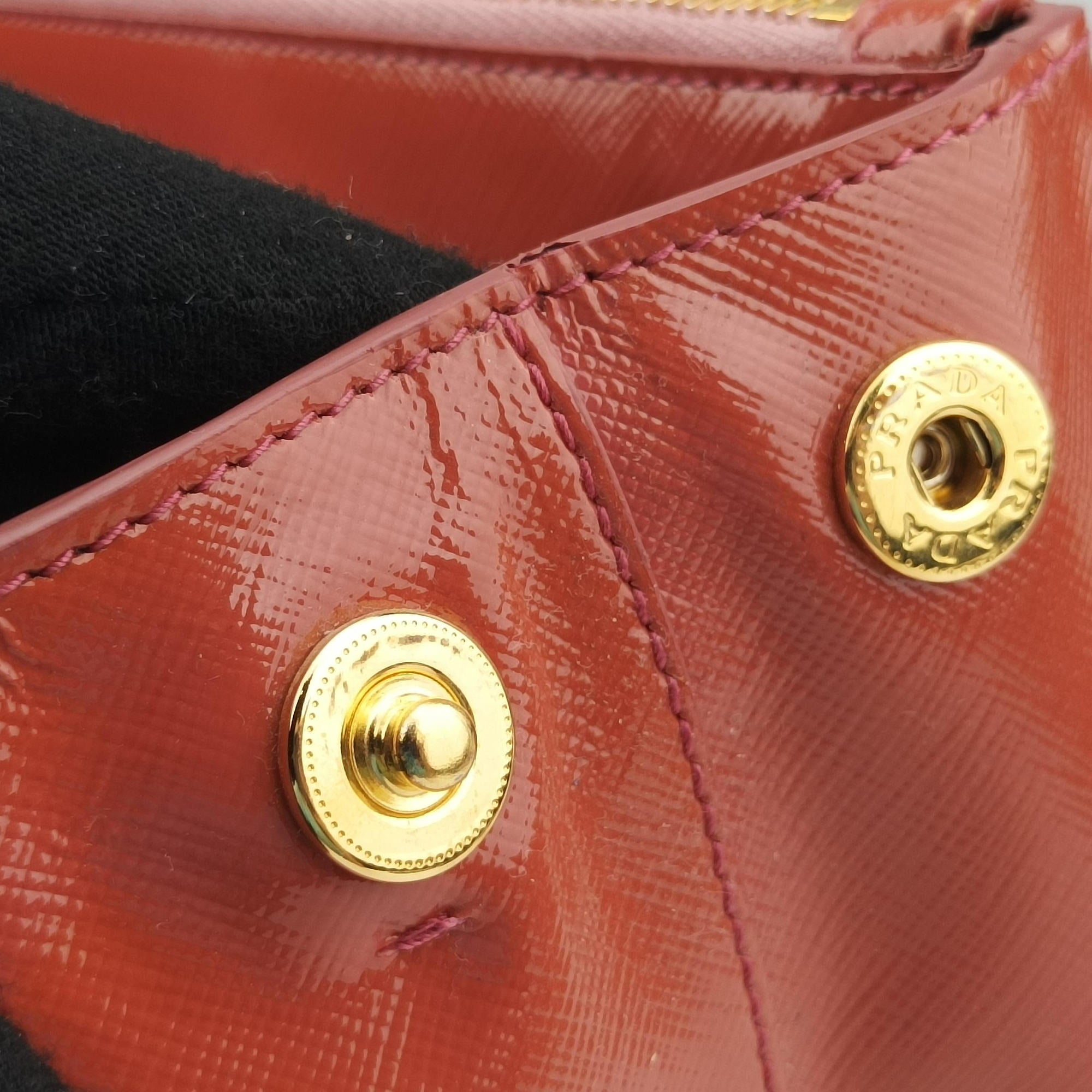 Pre-owned Prada Galleria Front Pocket Orange Patent BN2674 shoulderbag | stylenewstar