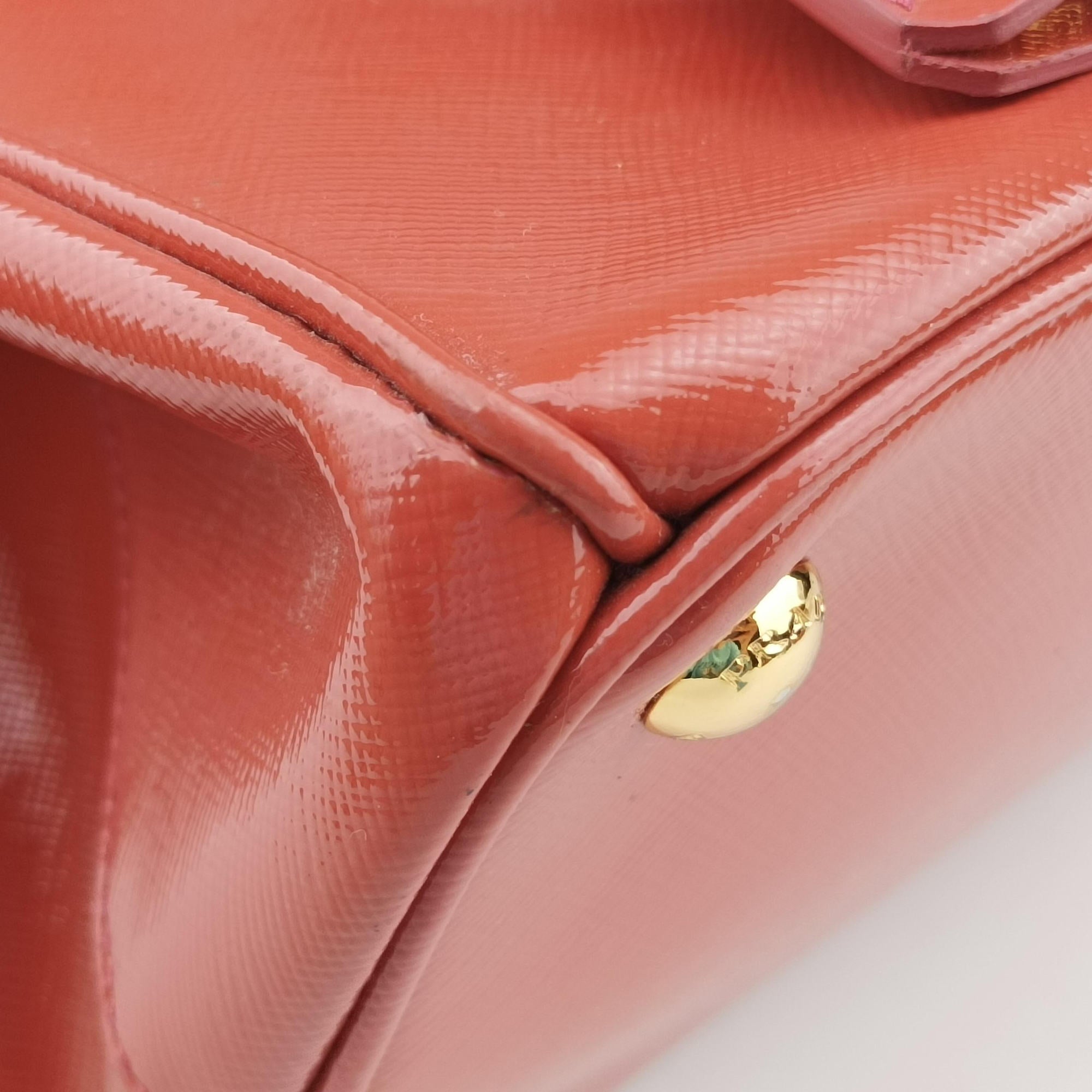 Pre-owned Prada Galleria Front Pocket Orange Patent BN2674 shoulderbag | stylenewstar