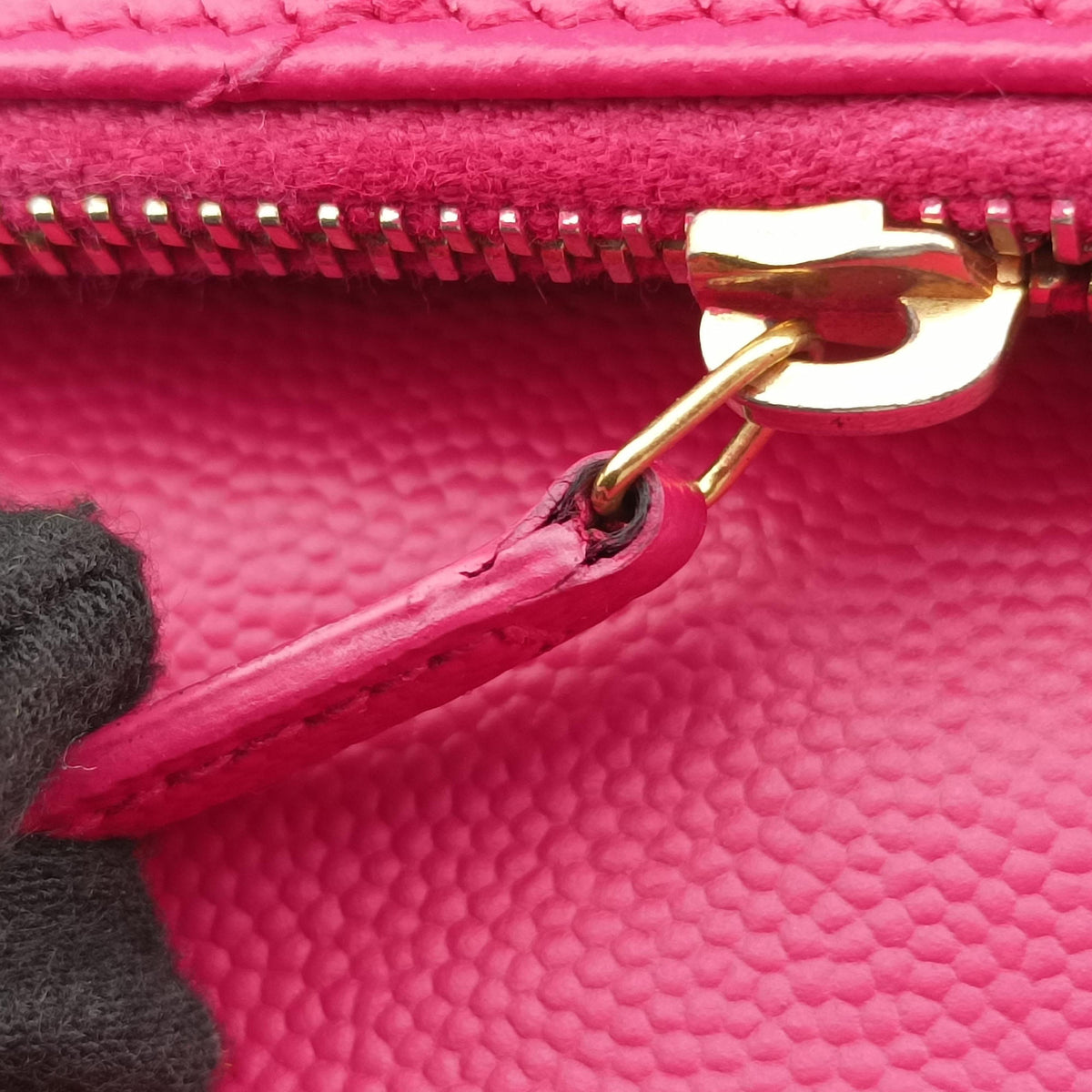 Pre-owned Yves Saint Laurent Monogram Pink Leather 393953 shoulderbag | stylenewstar