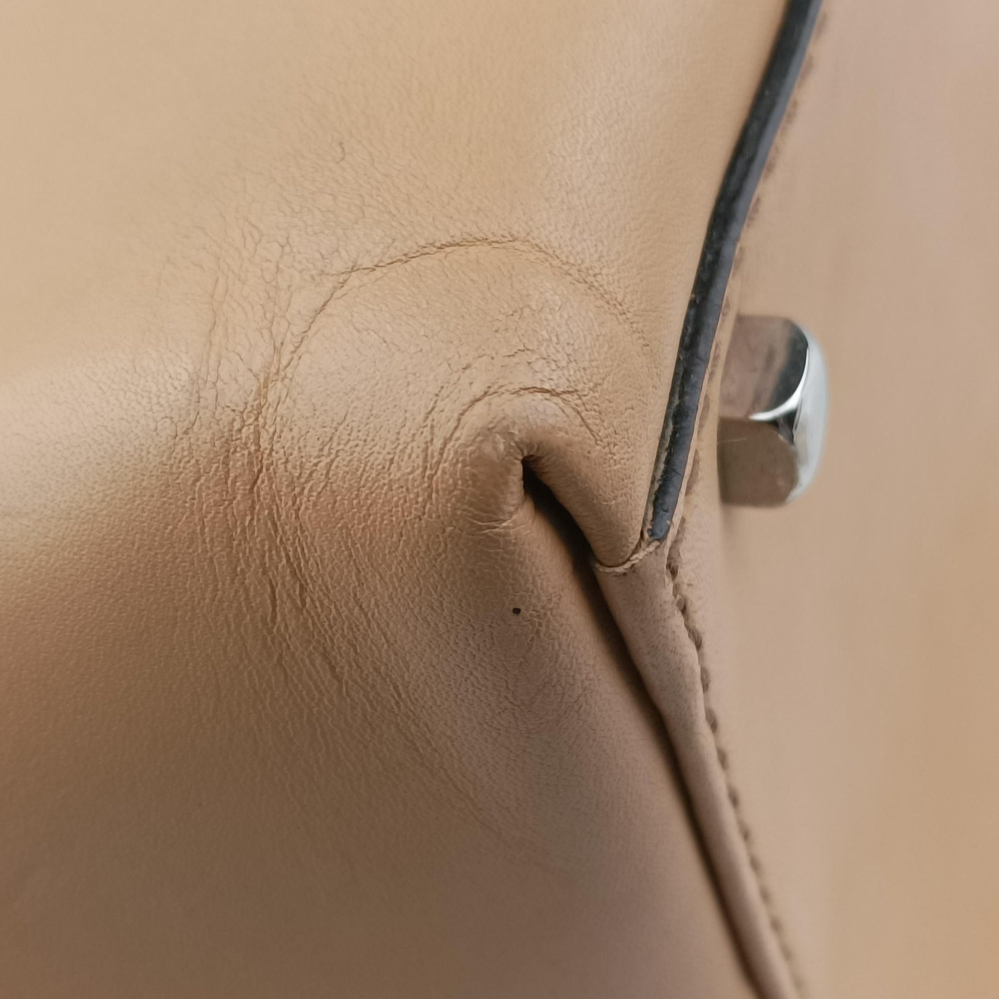 Pre-owned Ferragamo Gancini Camel Leather  handbag | stylenewstar