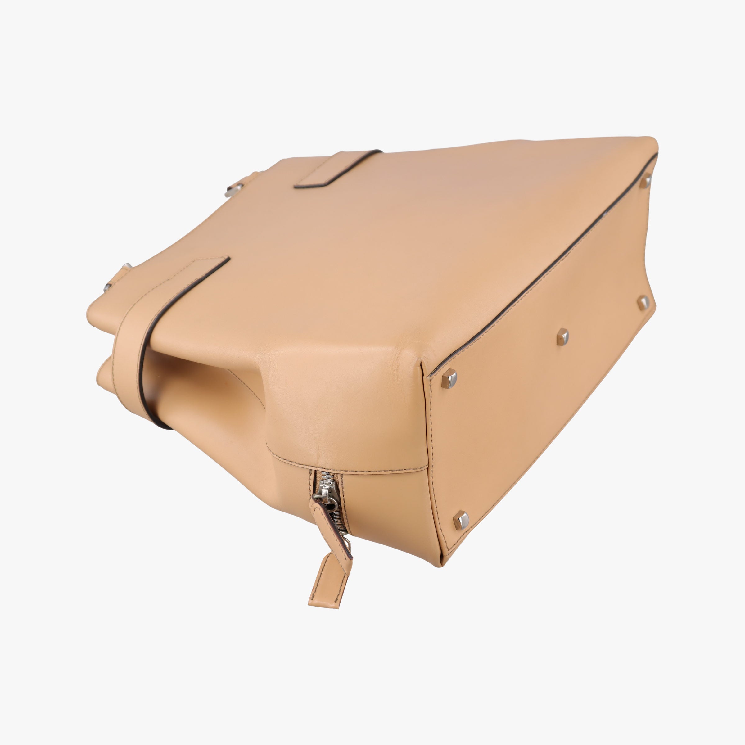 Pre-owned Ferragamo Gancini Camel Leather  handbag | stylenewstar