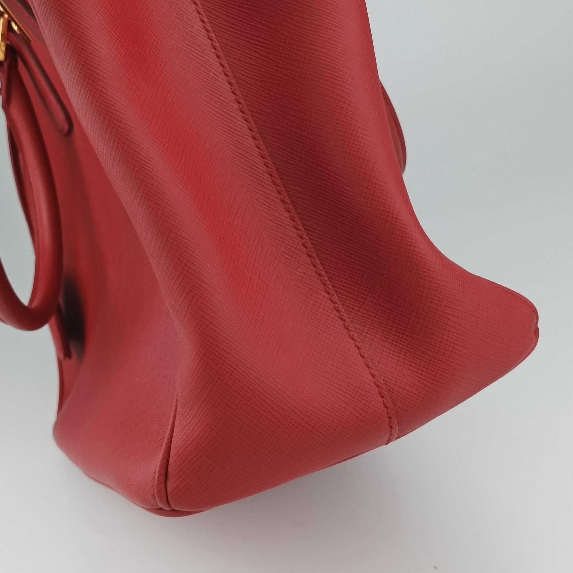 Pre-owned Prada Galleria Red SAFFIANO Leather BN1844 shoulderbag | stylenewstar