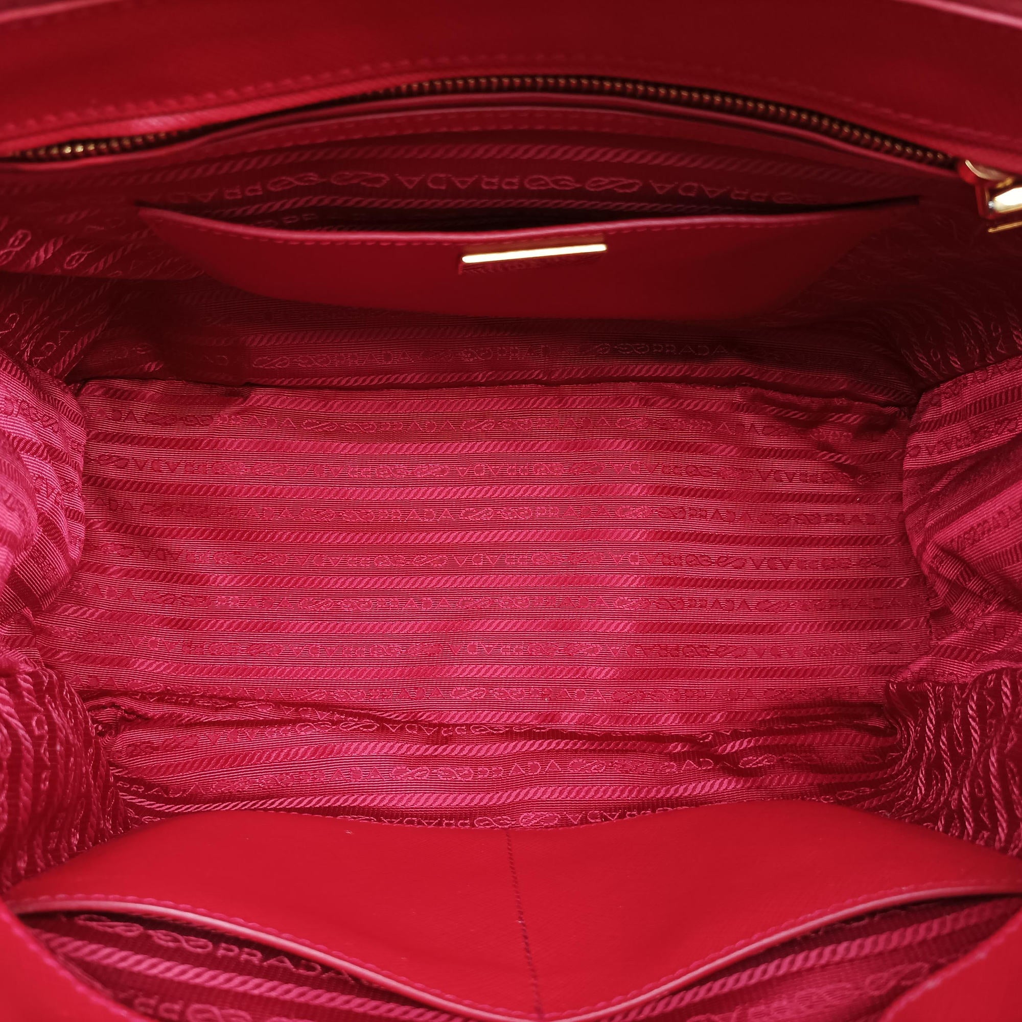 Pre-owned Prada Galleria Red SAFFIANO Leather BN1844 shoulderbag | stylenewstar