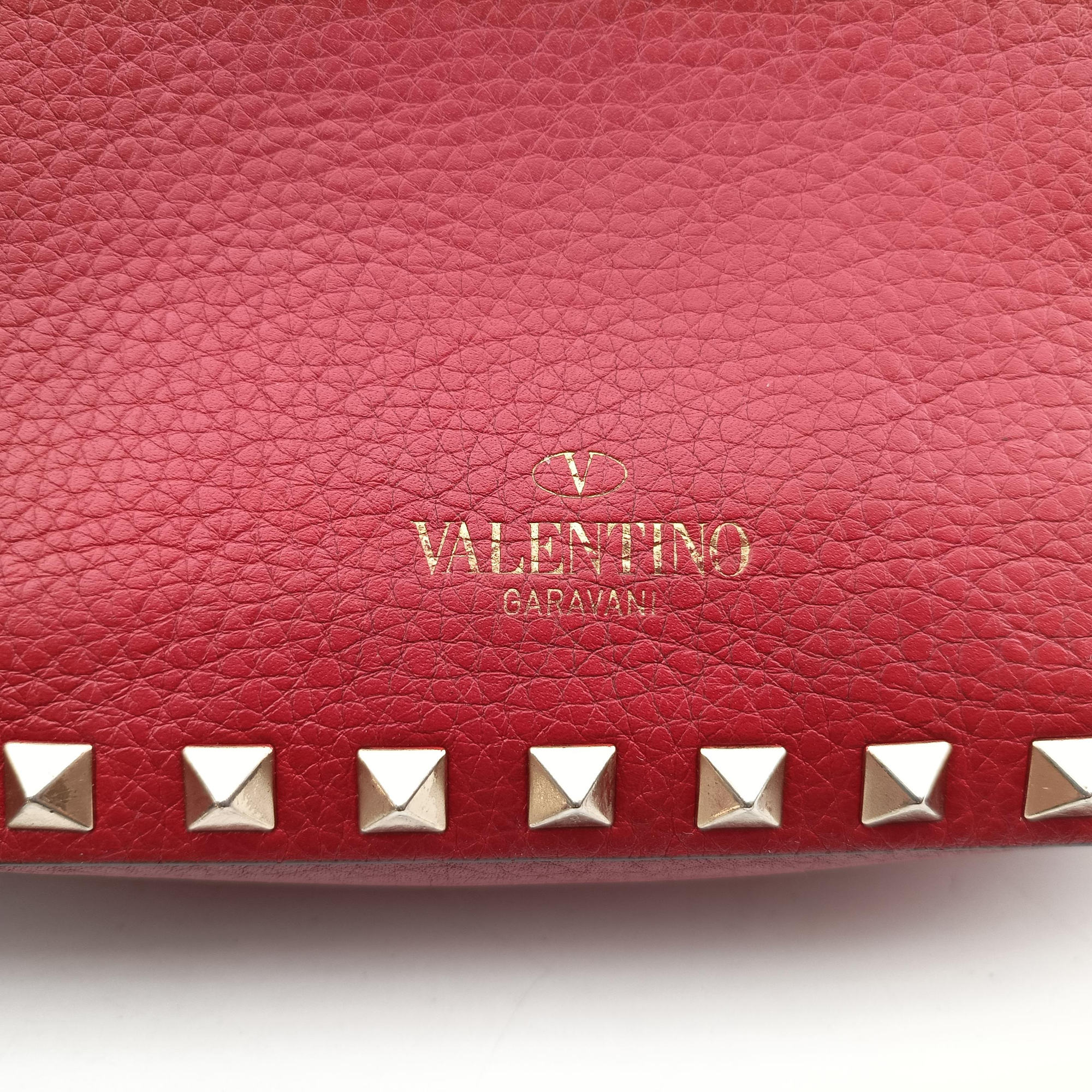Pre-owned Valentino Rockstud Red Leather  shoulderbag | stylenewstar