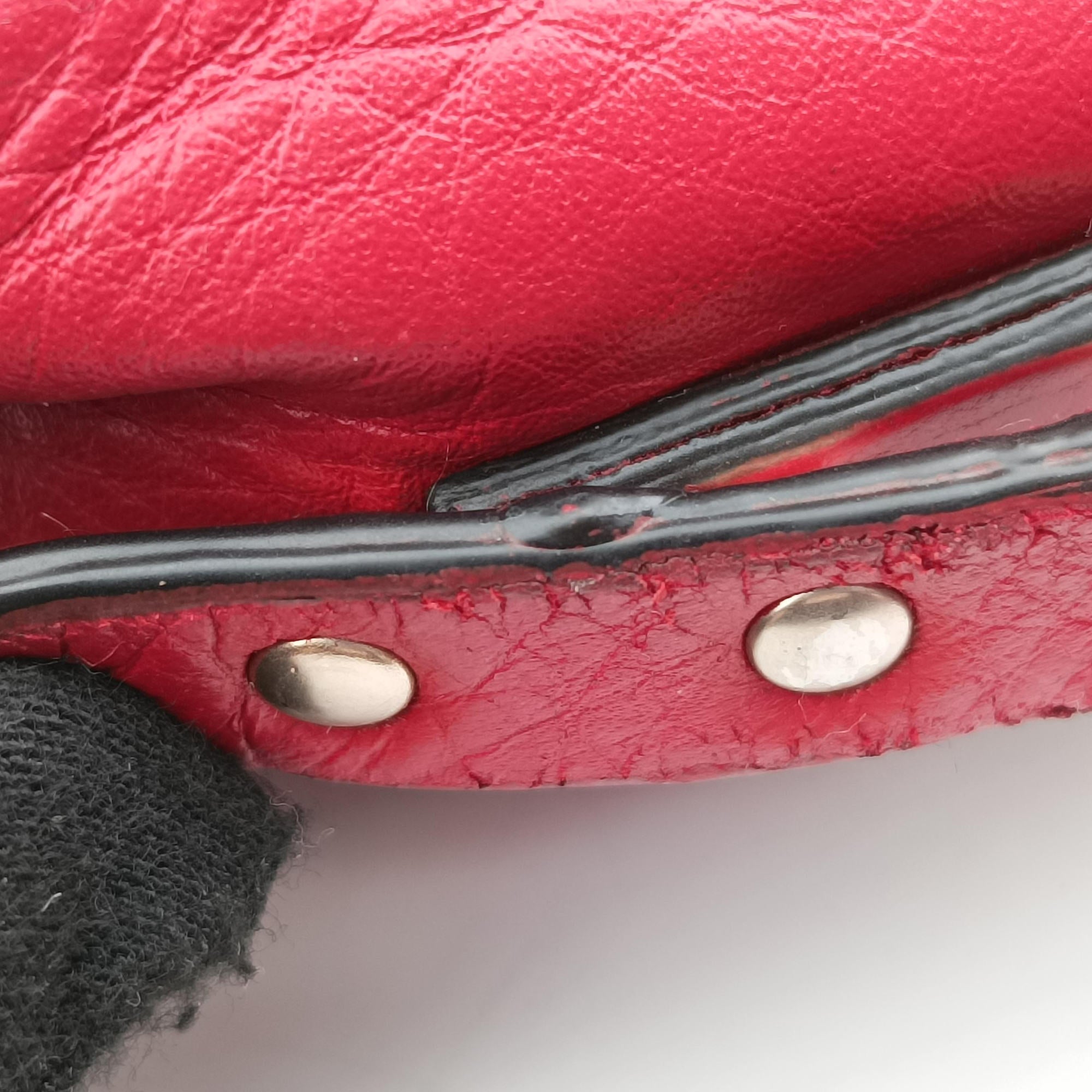 Pre-owned Valentino Rockstud Red Leather  shoulderbag | stylenewstar