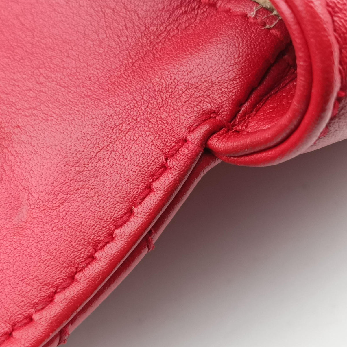 Pre-owned Gucci GG Marmont Red Leather 476433 shoulderbag | stylenewstar