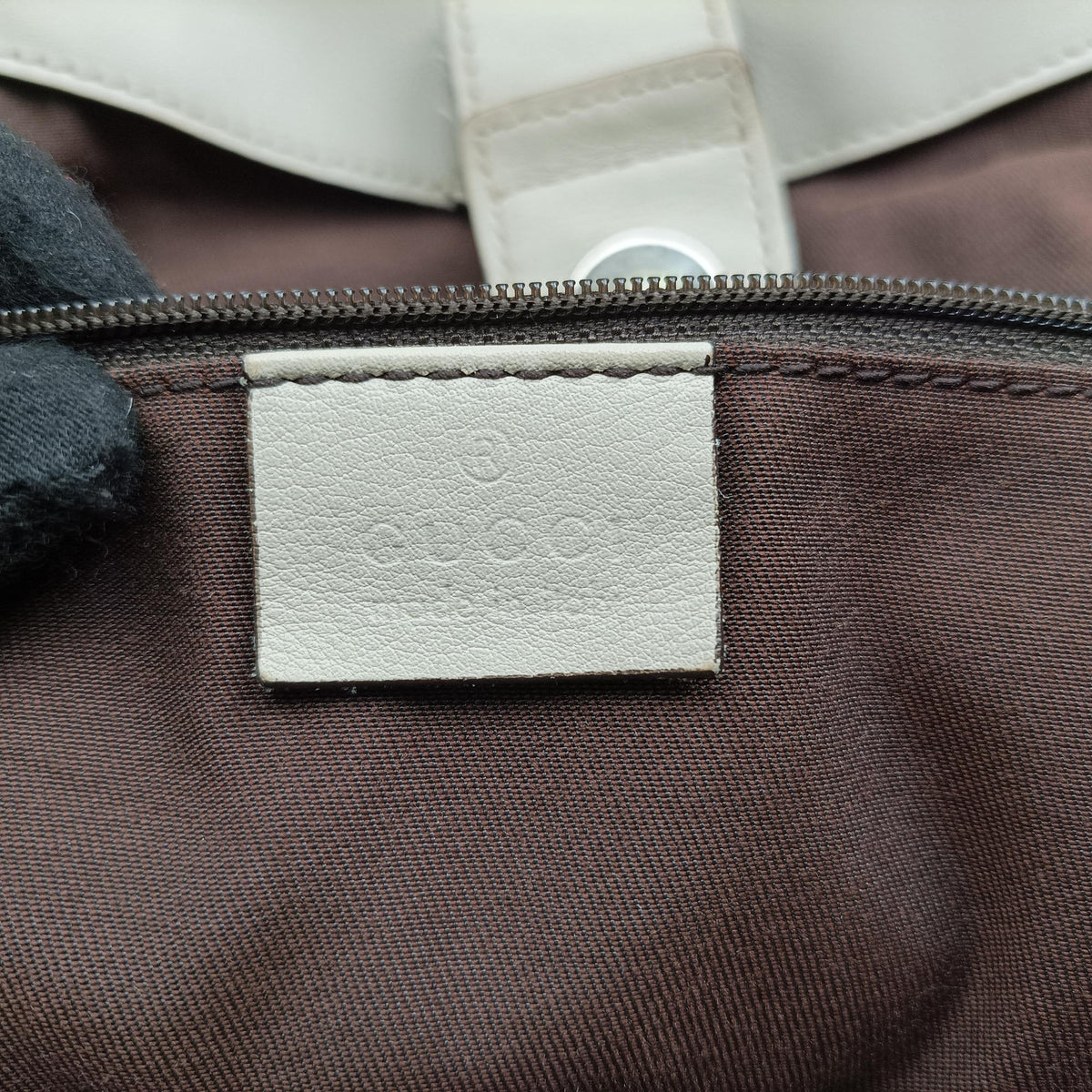 Pre-owned Gucci Sukey White×Beige canvas×leather 211943 handbag | stylenewstar