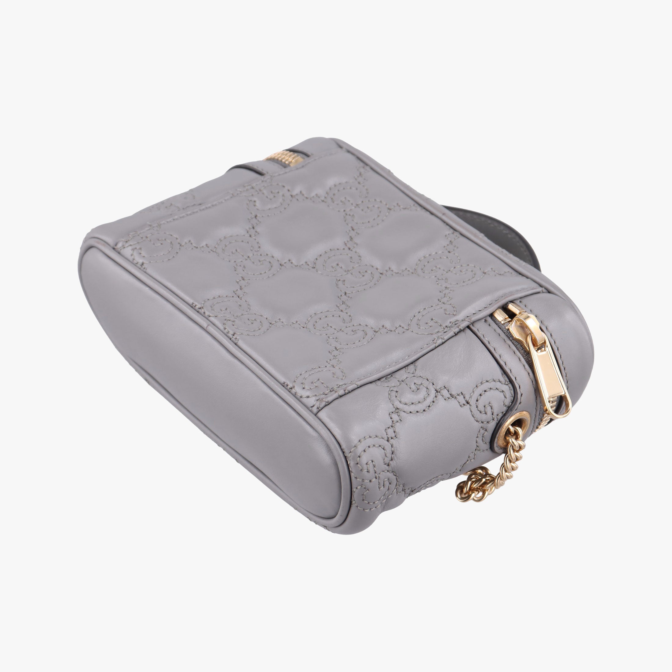 Pre-owned Gucci GG Matelasse Grey Leather 723770 shoulderbag | stylenewstar