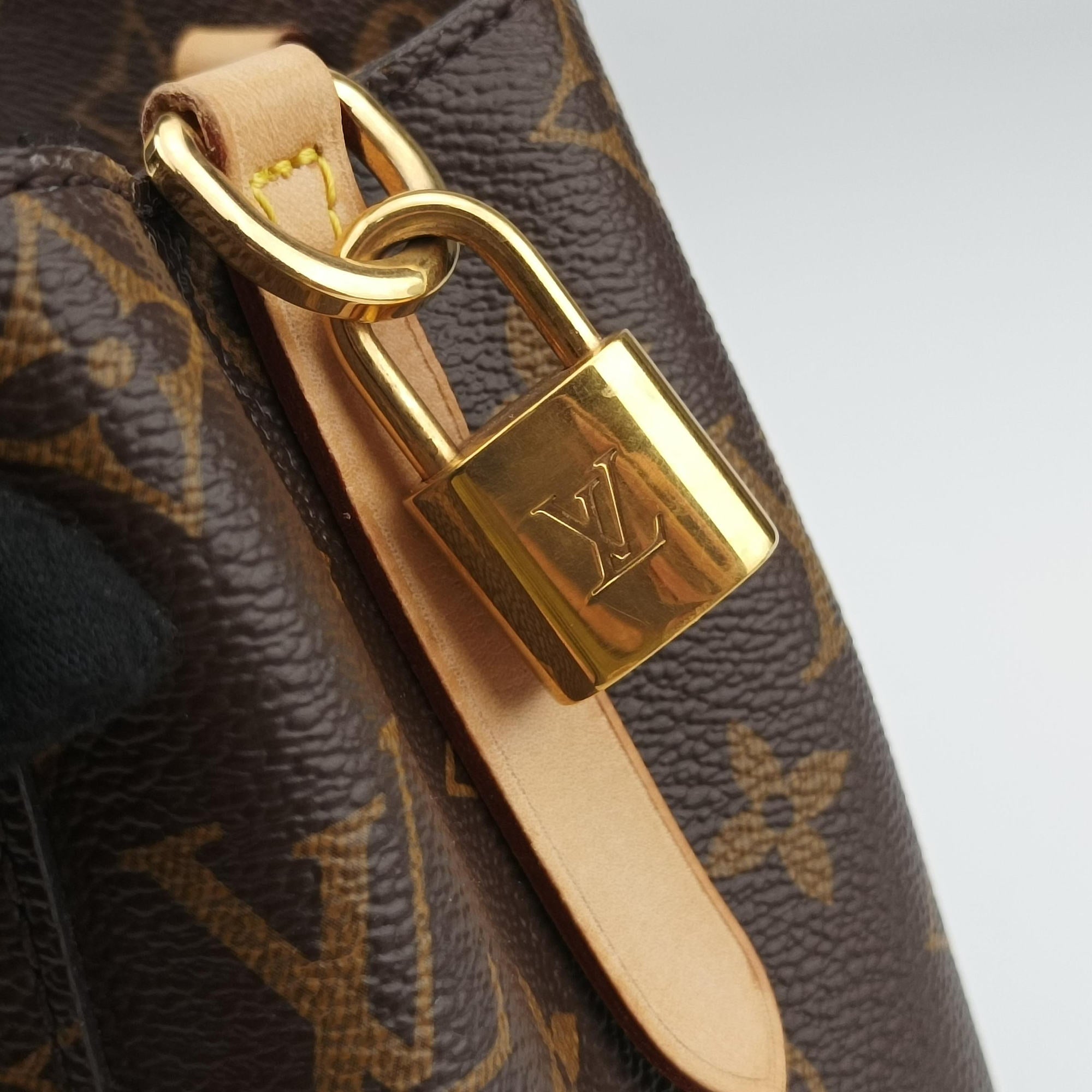 Vintage Louis Vuitton Montaigne BB Brown Monogram Canvas M41055 shoulderbag | stylenewstar