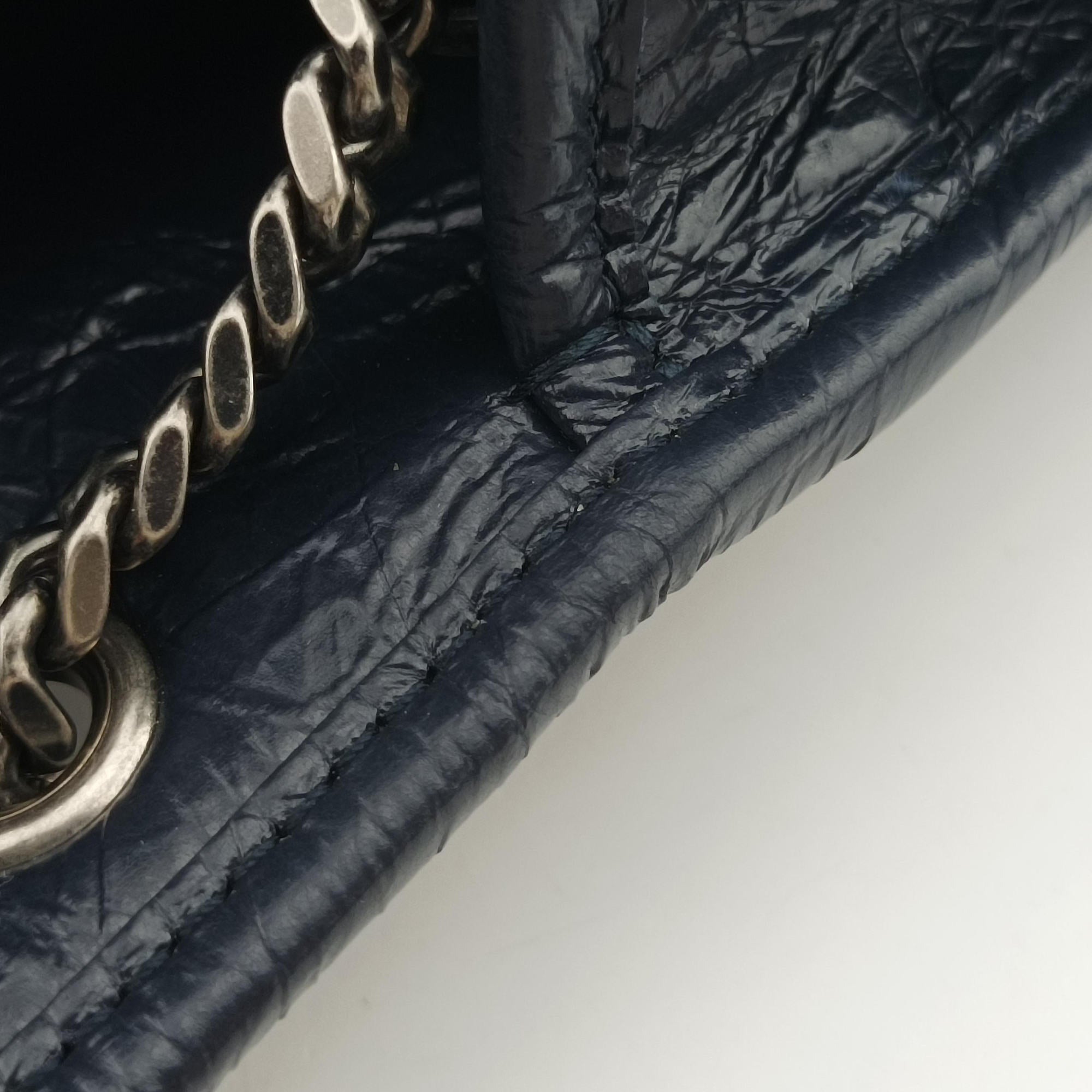 Secondhand Yves Saint Laurent Niki Navy Leather 583103 shoulderbag | stylenewstar