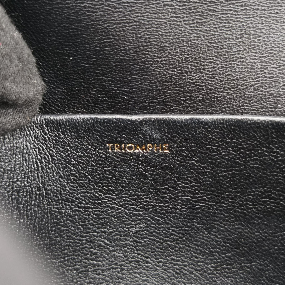 Secondhand Celine Claude Triomphe Black Leather  shoulderbag | stylenewstar