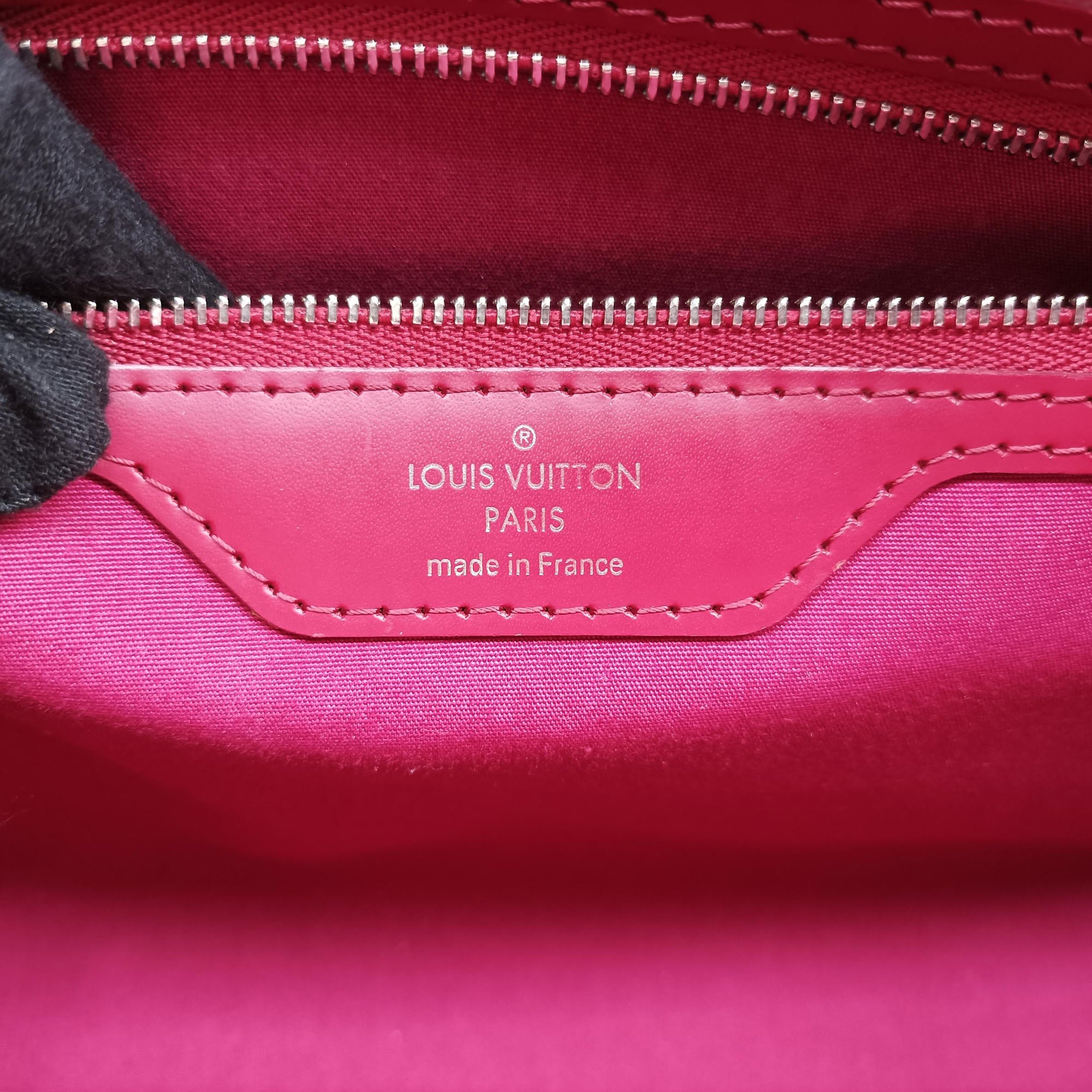 Pre-owned Louis Vuitton Brea MM Rubis Epi M4030E shoulderbag | stylenewstar