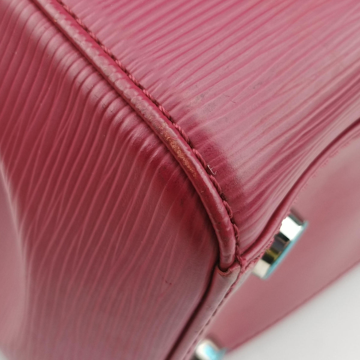 Pre-owned Louis Vuitton Brea MM Rubis Epi M4030E shoulderbag | stylenewstar
