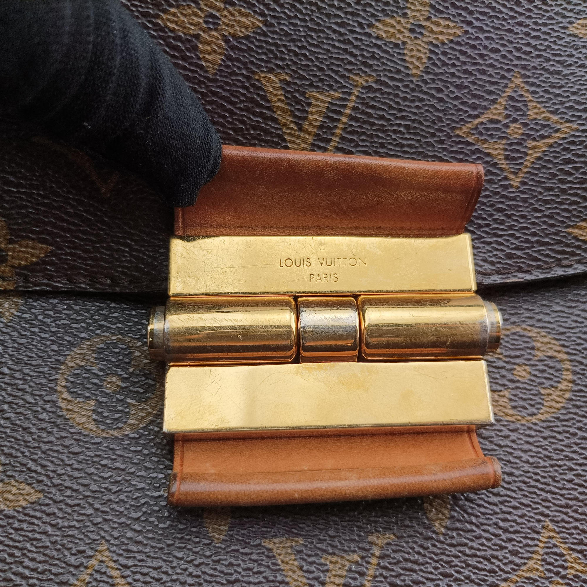 Vintage Louis Vuitton OLYMPE Brown×QUETSCHE Monogram Canvas×calf leather M40926 handbag | stylenewstar