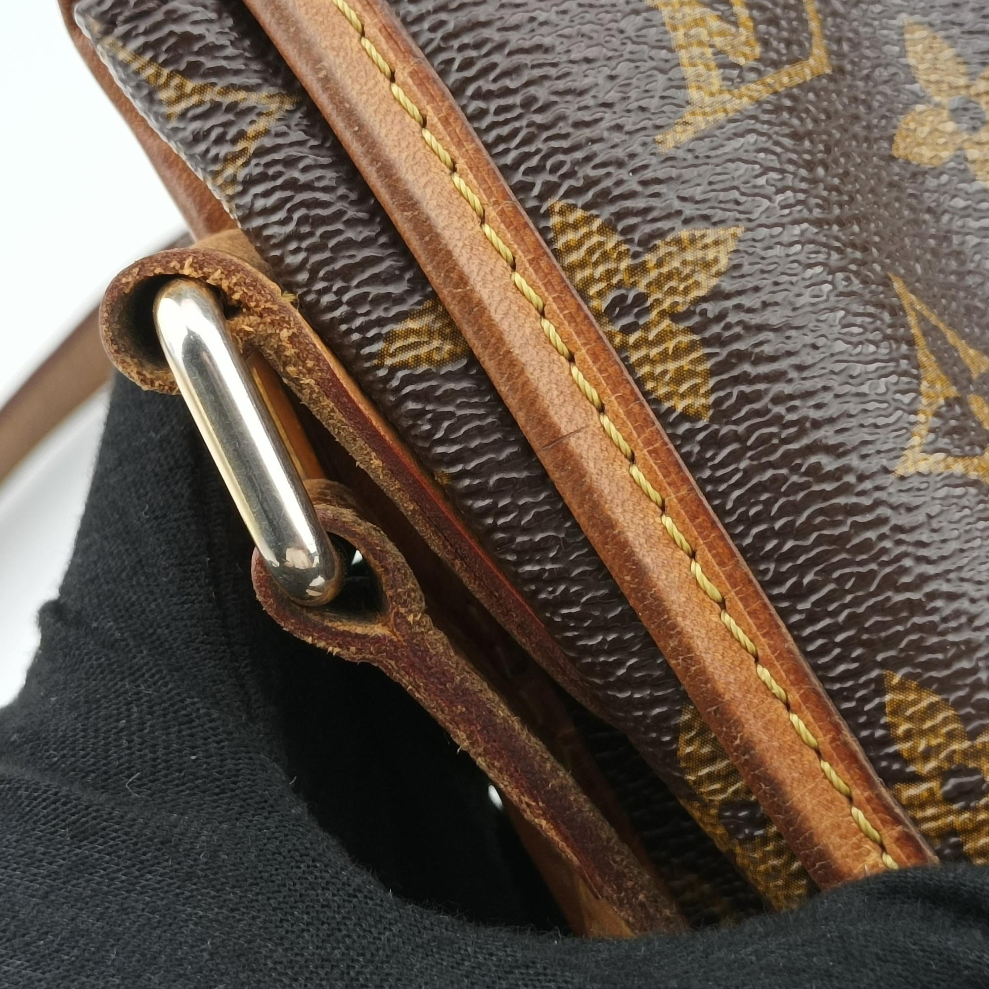 Pre-owned Louis Vuitton Menilmontant PM Brown Monogram canvas M40474 shoulderbag | stylenewstar