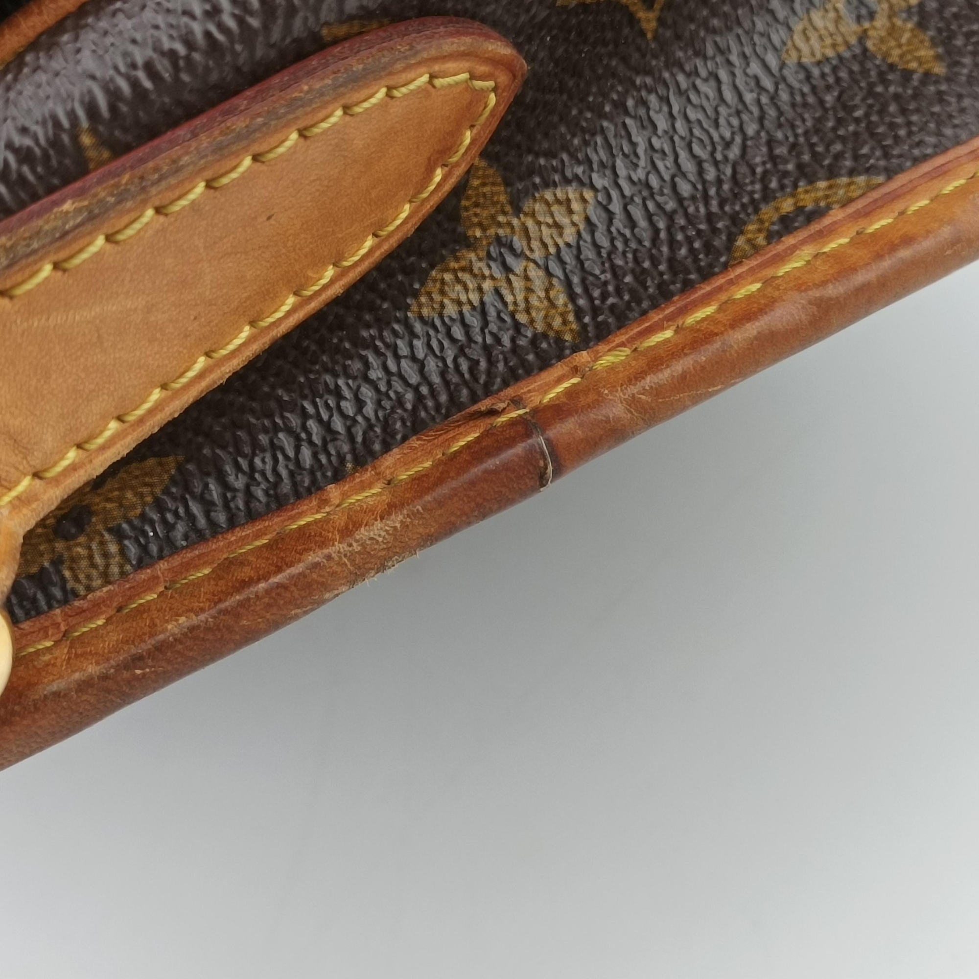 Pre-owned Louis Vuitton Menilmontant PM Brown Monogram canvas M40474 shoulderbag | stylenewstar