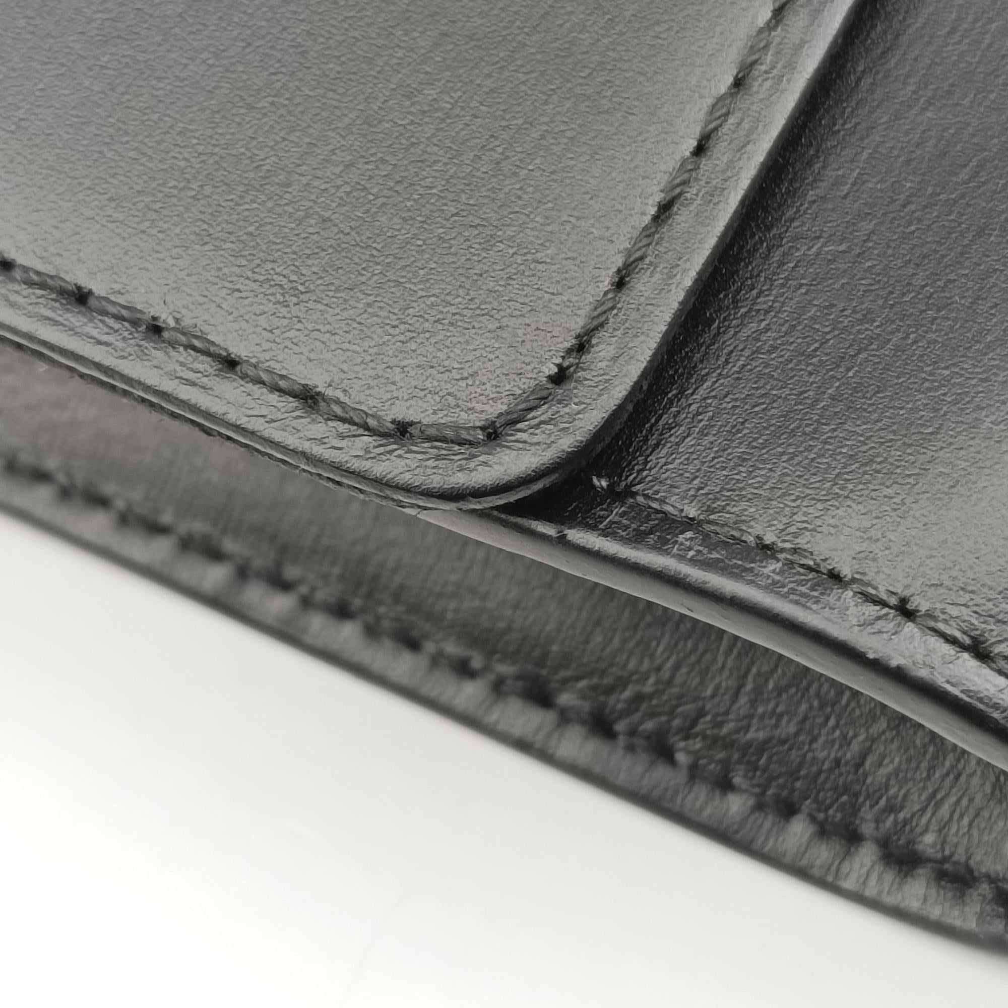 Pre-owned Louis Vuitton Pochette Louise GM Noir leather M51631 shoulderbag | stylenewstar