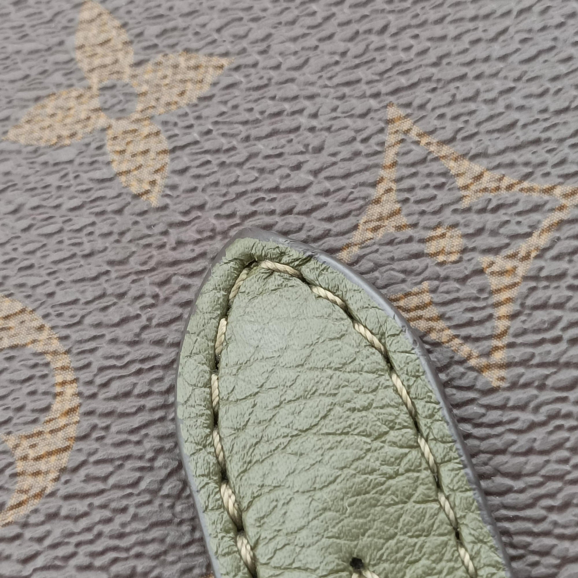 Pre-owned Louis Vuitton MARIGNAN brown×Khaki Monogram Canvas×calf leather M44286 shoulderbag | stylenewstar
