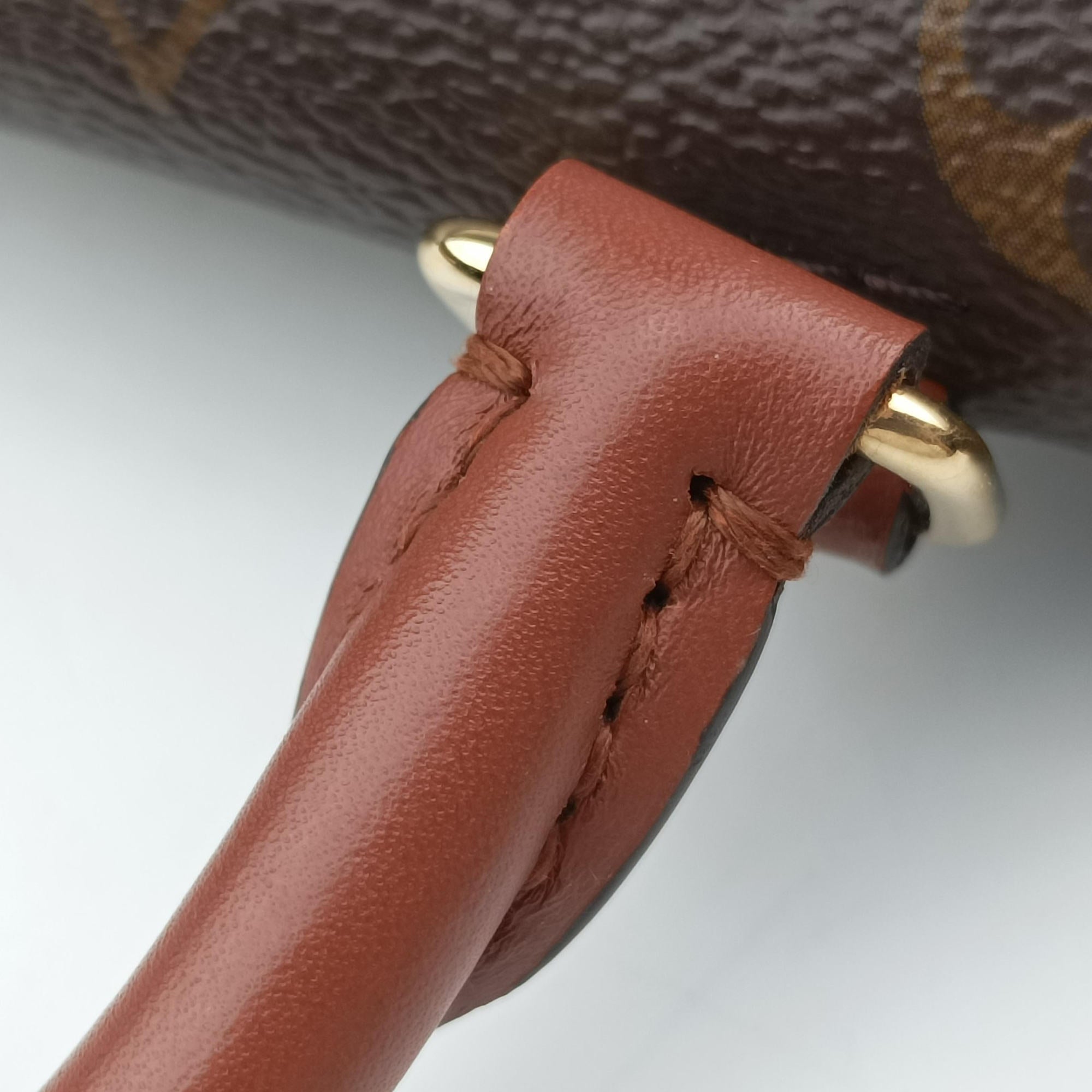 Pre-owned Louis Vuitton MARIGNAN brown×Khaki Monogram Canvas×calf leather M44286 shoulderbag | stylenewstar