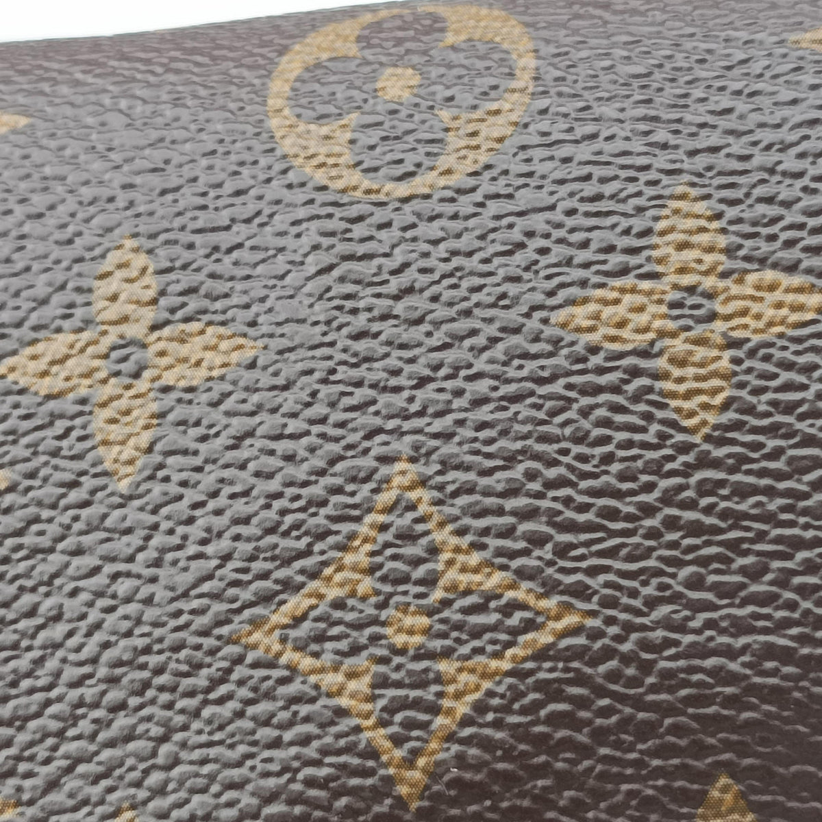 Vintage Louis Vuitton Speedy30 brown×Magenta Monogram Totem M41666 handbag | stylenewstar
