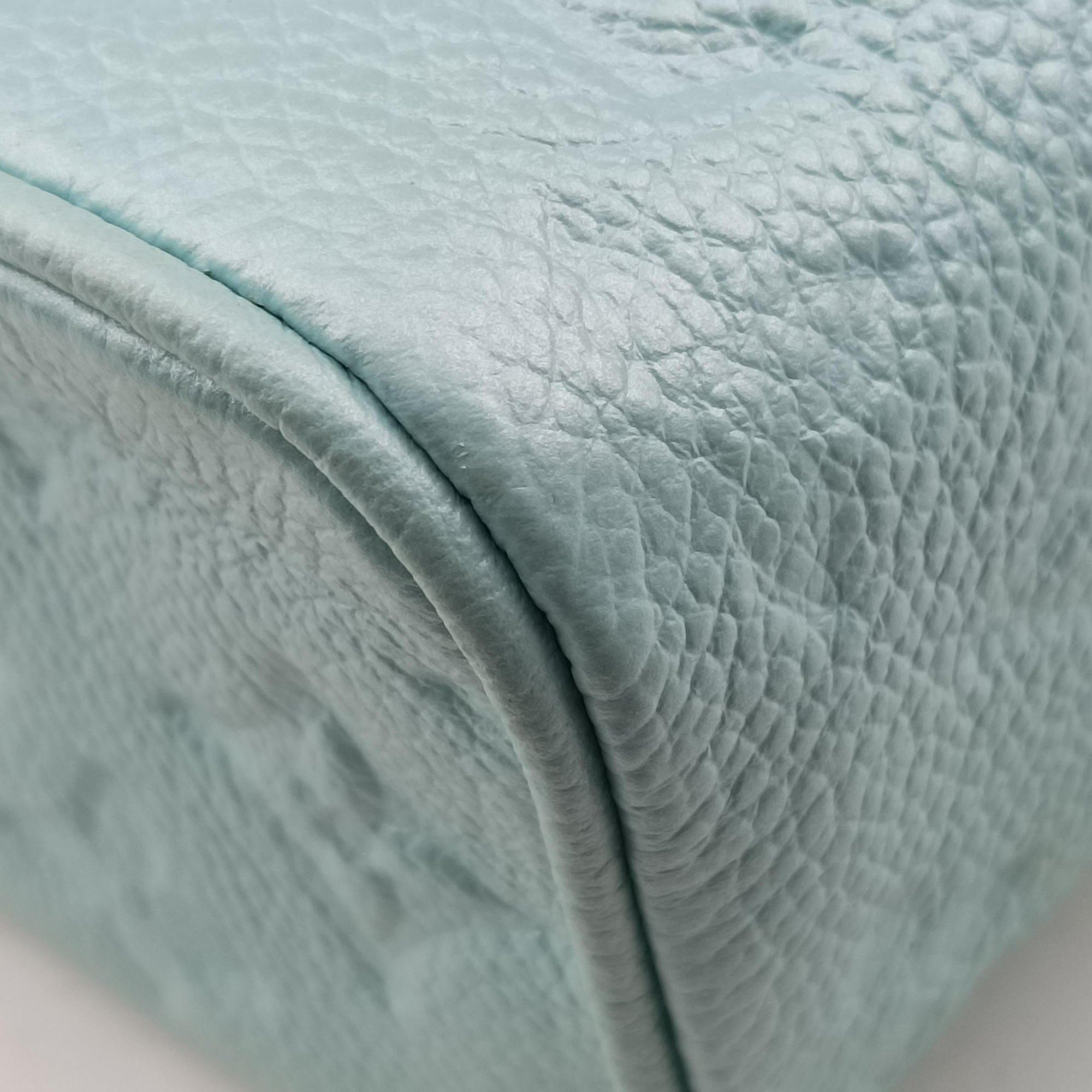 Pre-owned Louis Vuitton Micro Vanity pearlescent blue Monogram Empreinte M82193 shoulderbag | stylenewstar