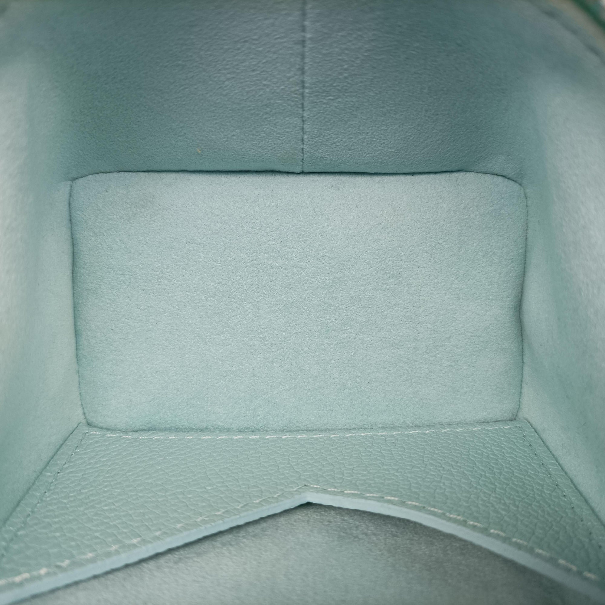 Pre-owned Louis Vuitton Micro Vanity pearlescent blue Monogram Empreinte M82193 shoulderbag | stylenewstar